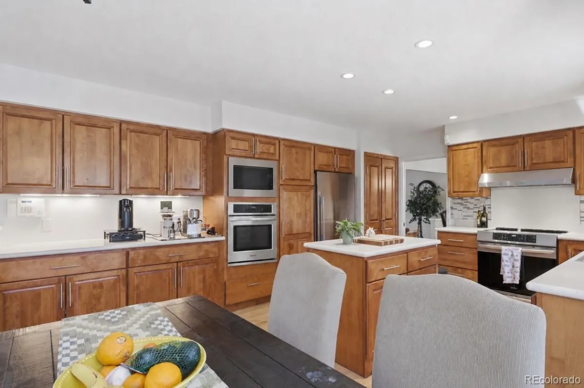 5812 S Geneva Street Greenwood Village CO 80111 MLS #REC9412196 05052026235501 1200 22