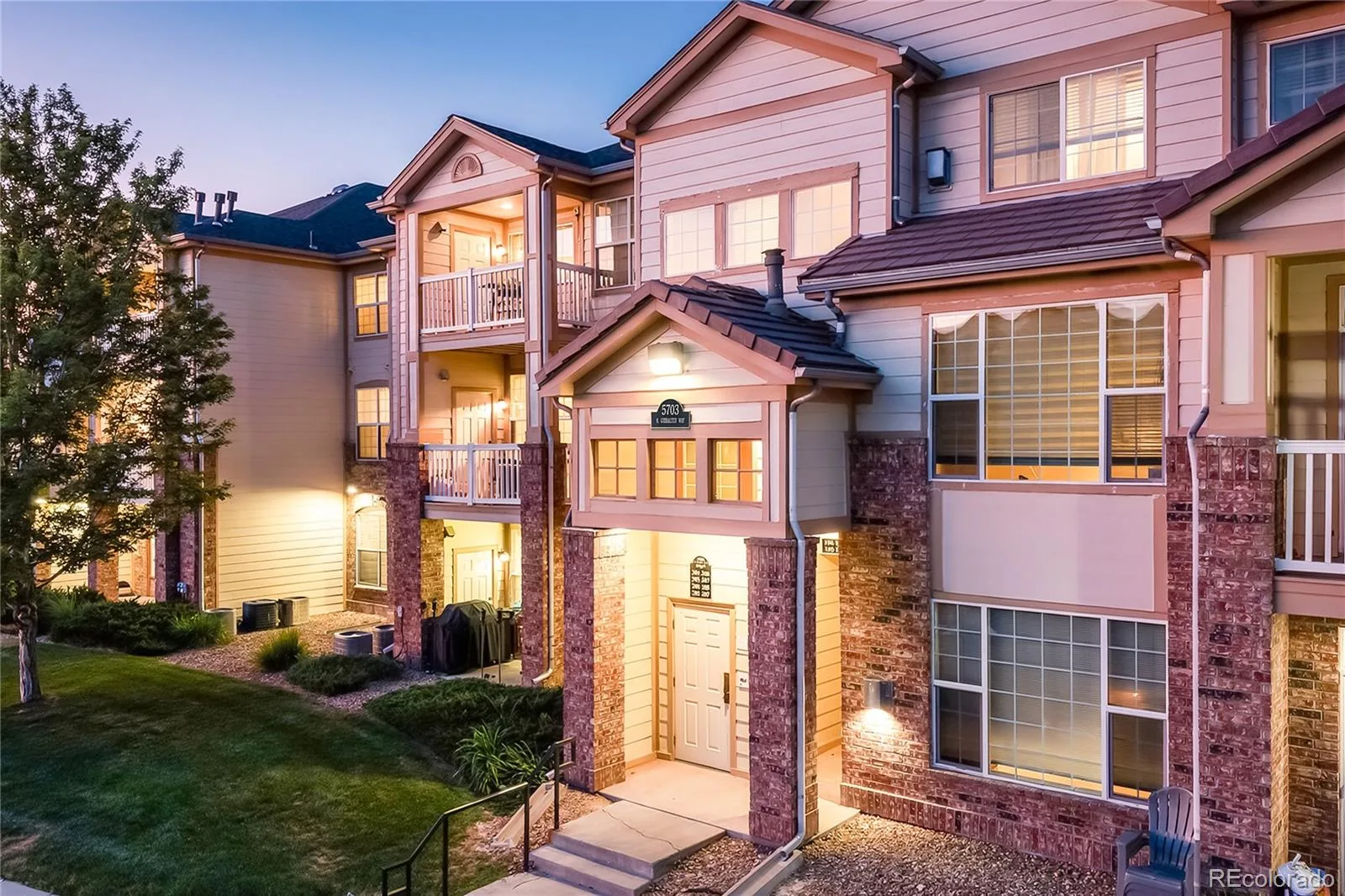 5703 N Gibralter Way #205 Aurora CO 80019 | MLS #REC9414694 08192026214755 1600 1