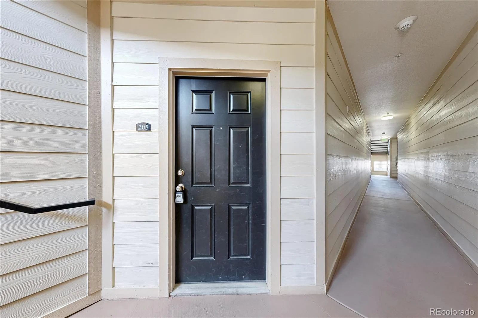 5703 N Gibralter Way #205 Aurora CO 80019 | MLS #REC9414694 08192026214755 1600 30