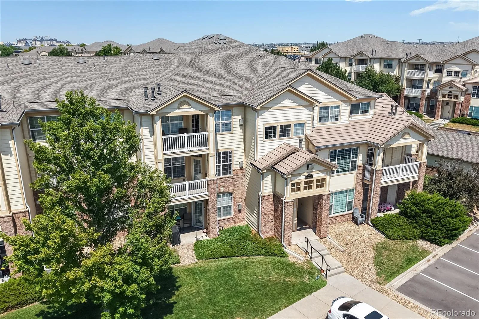 5703 N Gibralter Way #205 Aurora CO 80019 | MLS #REC9414694 08192026214755 1600 35