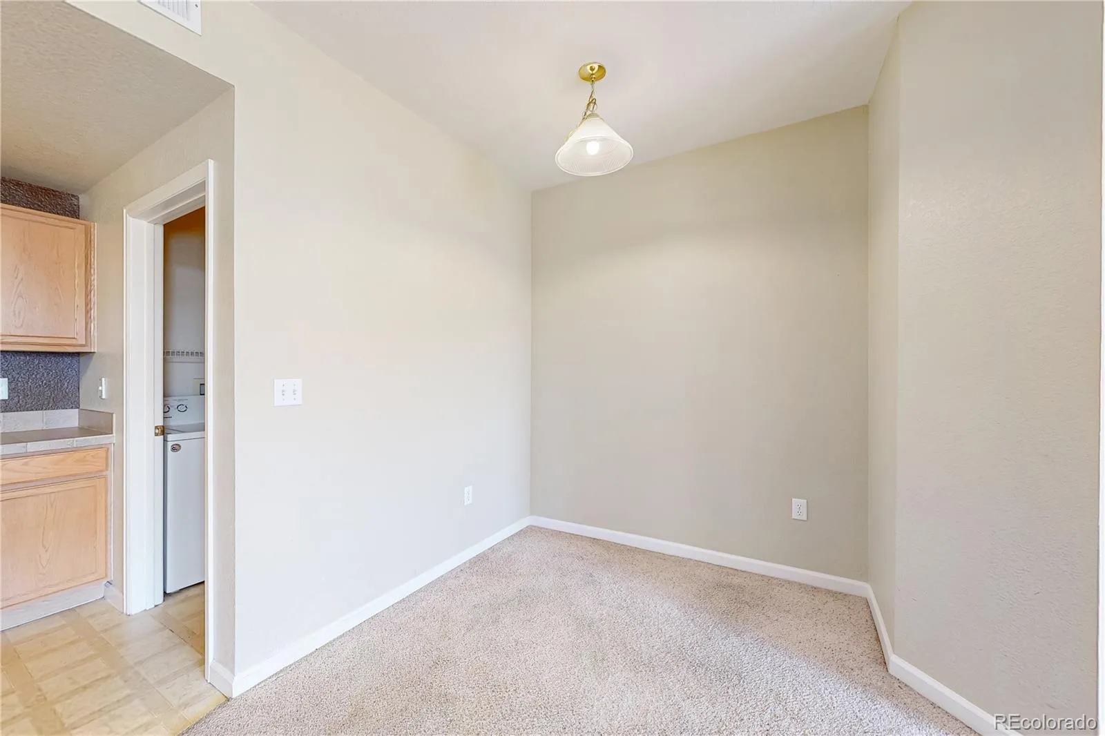 5703 N Gibralter Way #205 Aurora CO 80019 | MLS #REC9414694 08192026214755 1600 8