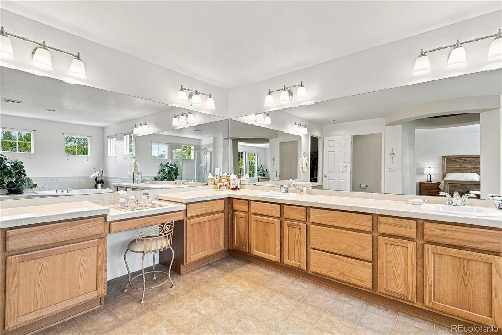 6256 S Miller Court Littleton CO 80127 | MLS #REC9415646 08152026191837 1600 23