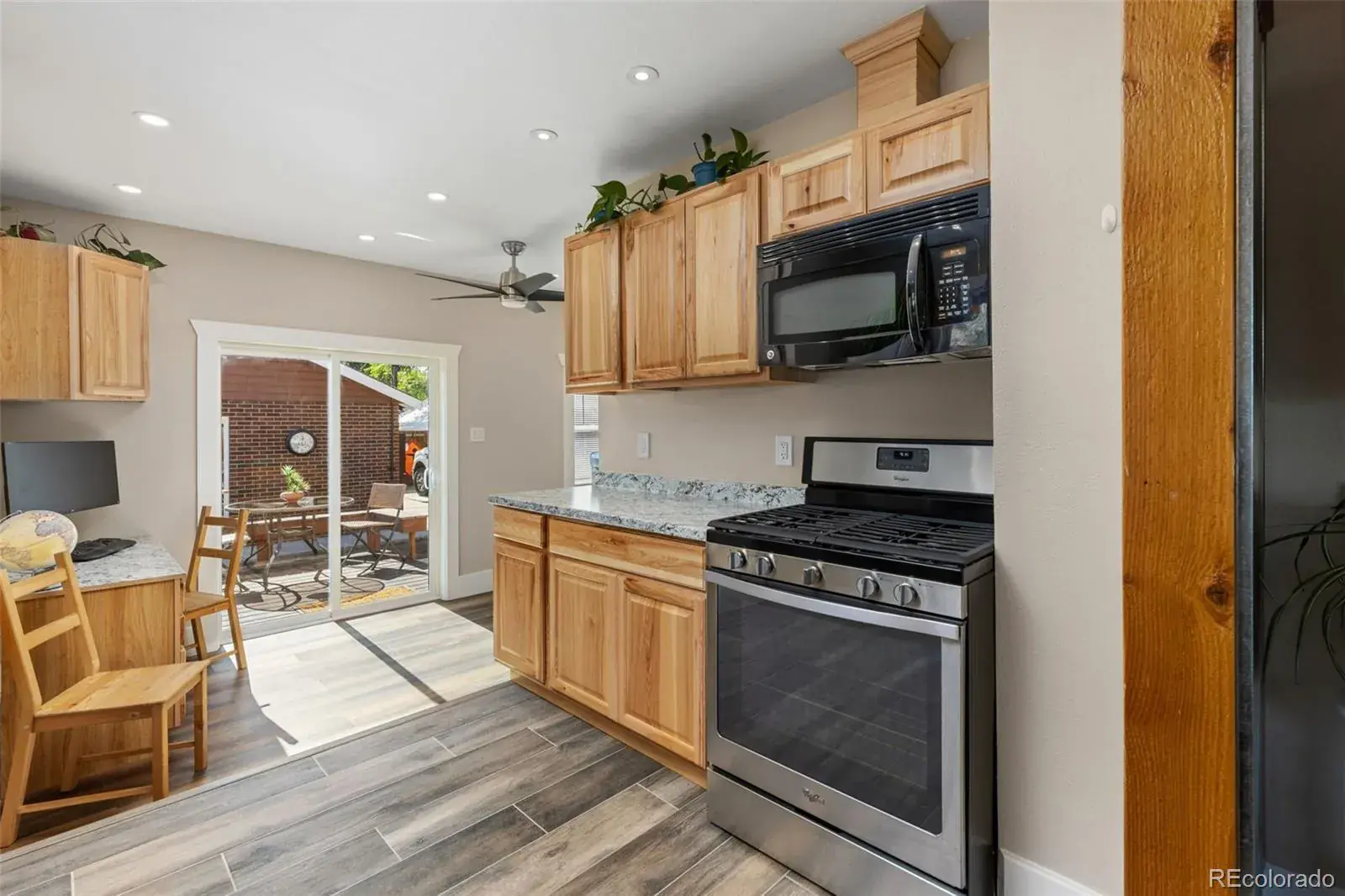 11112025194930 1600 11