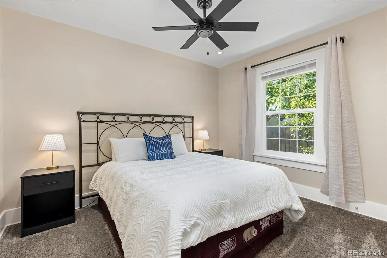 11112025194930 1600 14