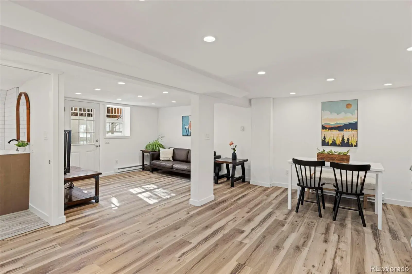 11112025194930 1600 24