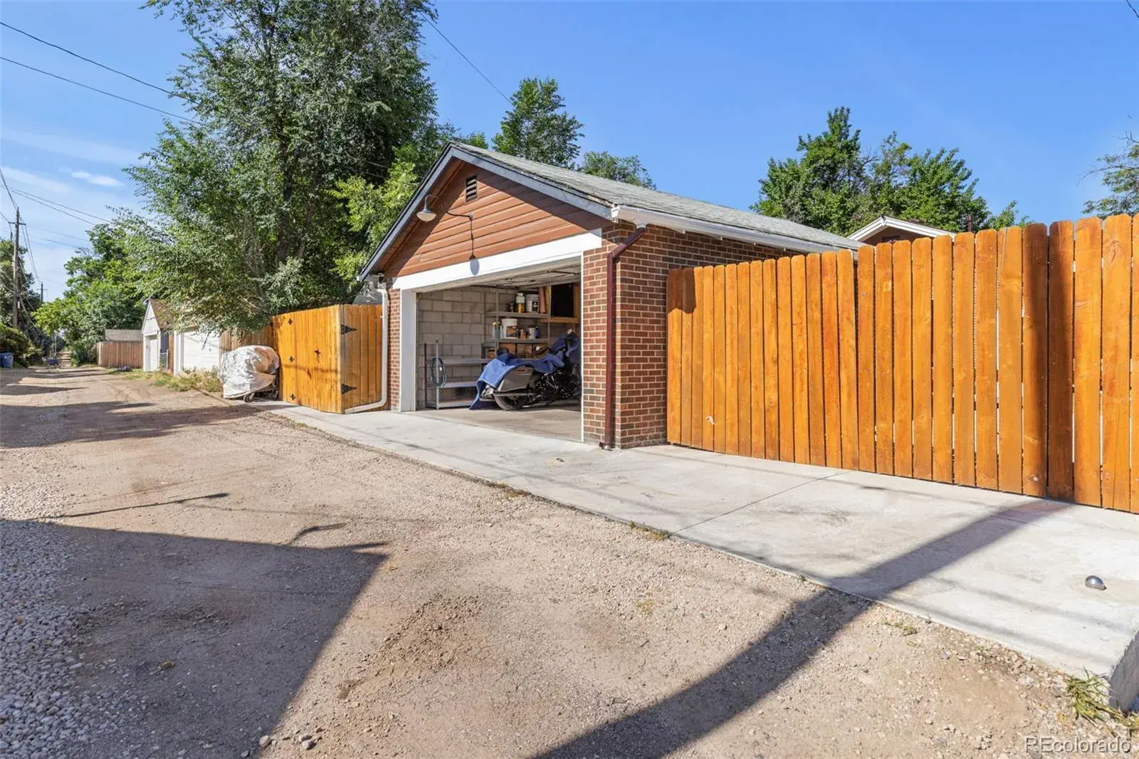 11112025194930 1600 40