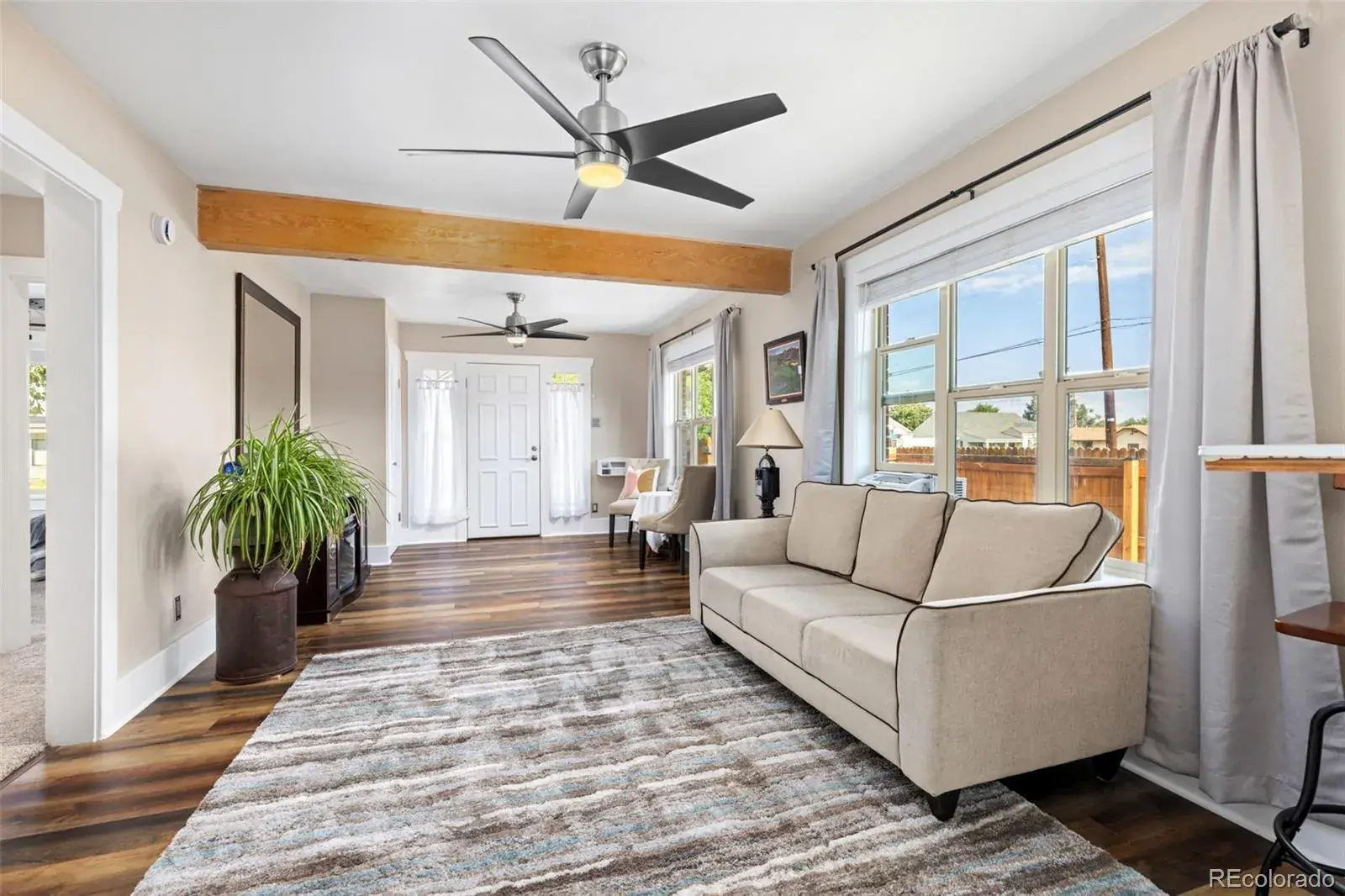 11112025194930 1600 6