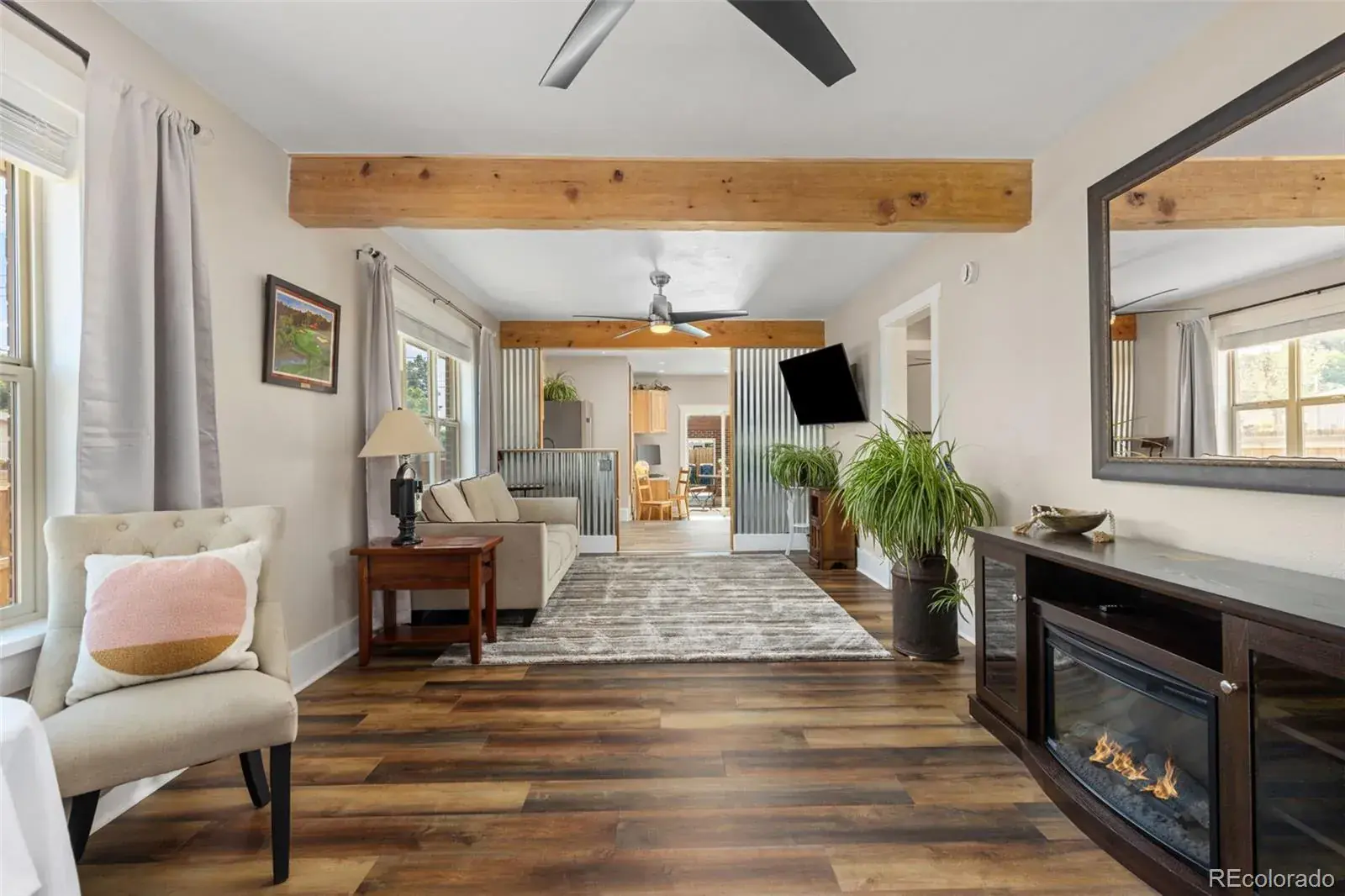 11112025194930 1600 7