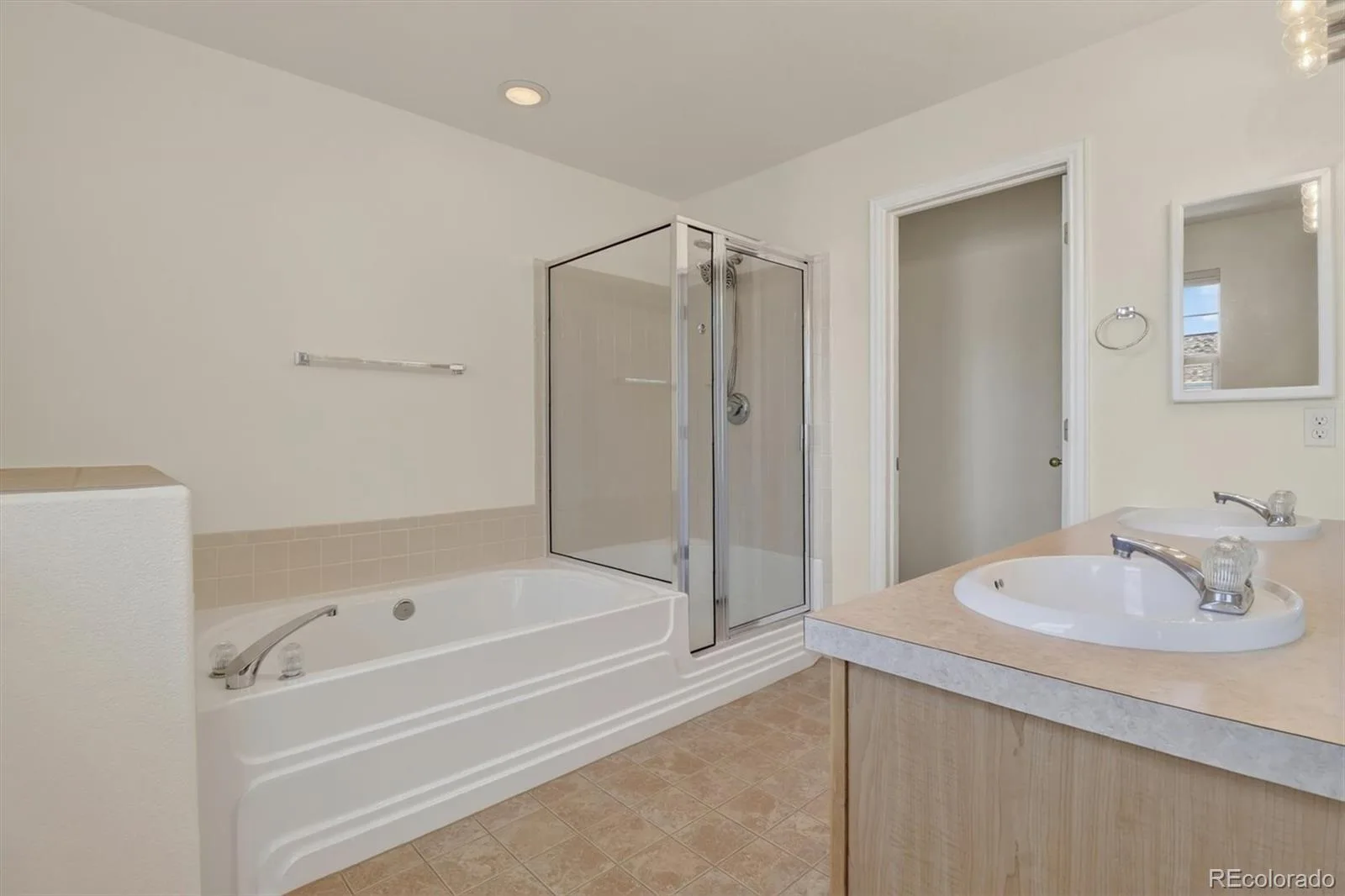 8300 E Fairmount Drive #NN102 #NN Denver CO 80247 MLS #REC9415868 06232026154559 1600 16