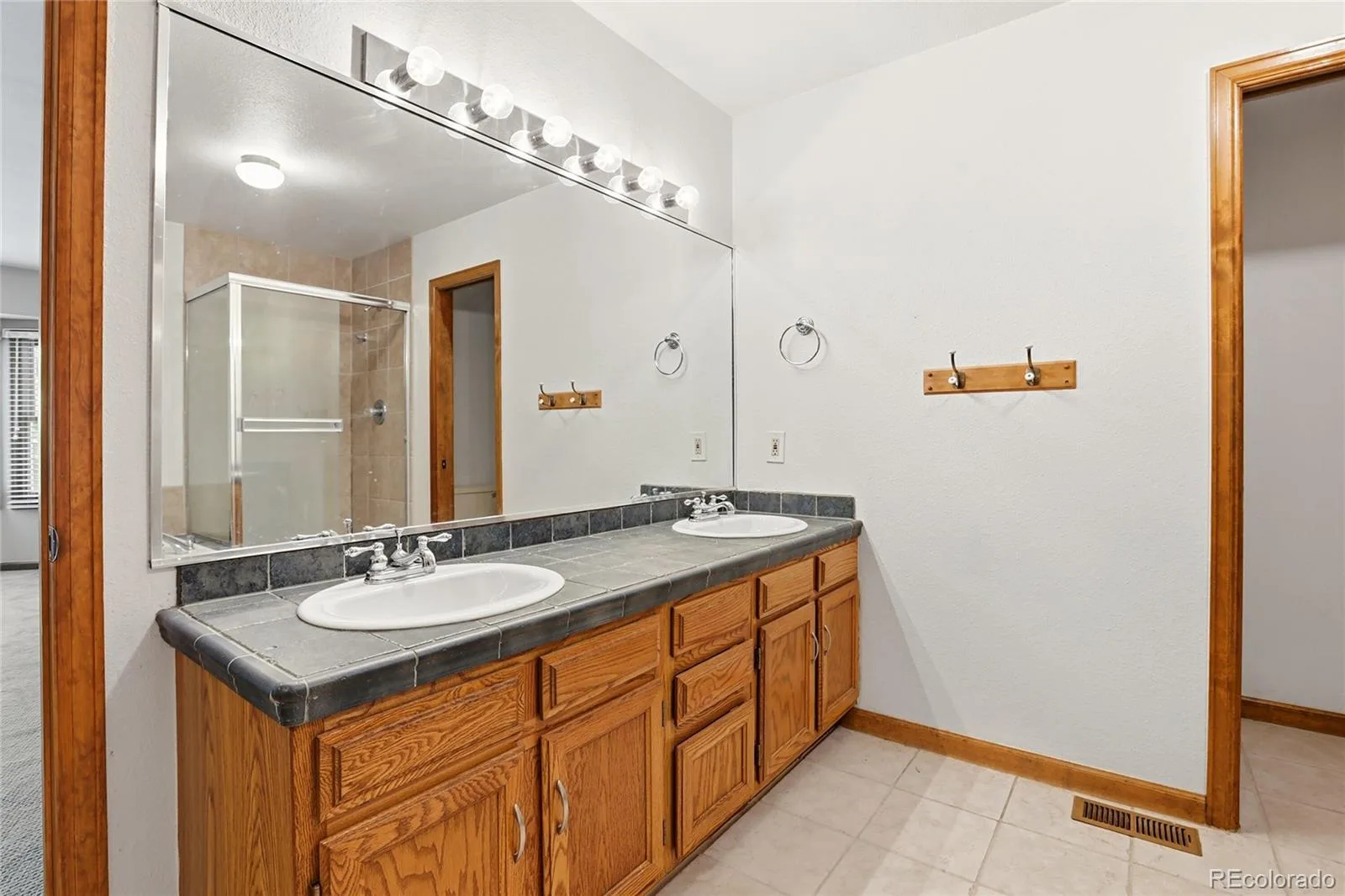 7614 S Emerson Circle Littleton CO 80122 | MLS #REC9417598 07172026183010 1600 26
