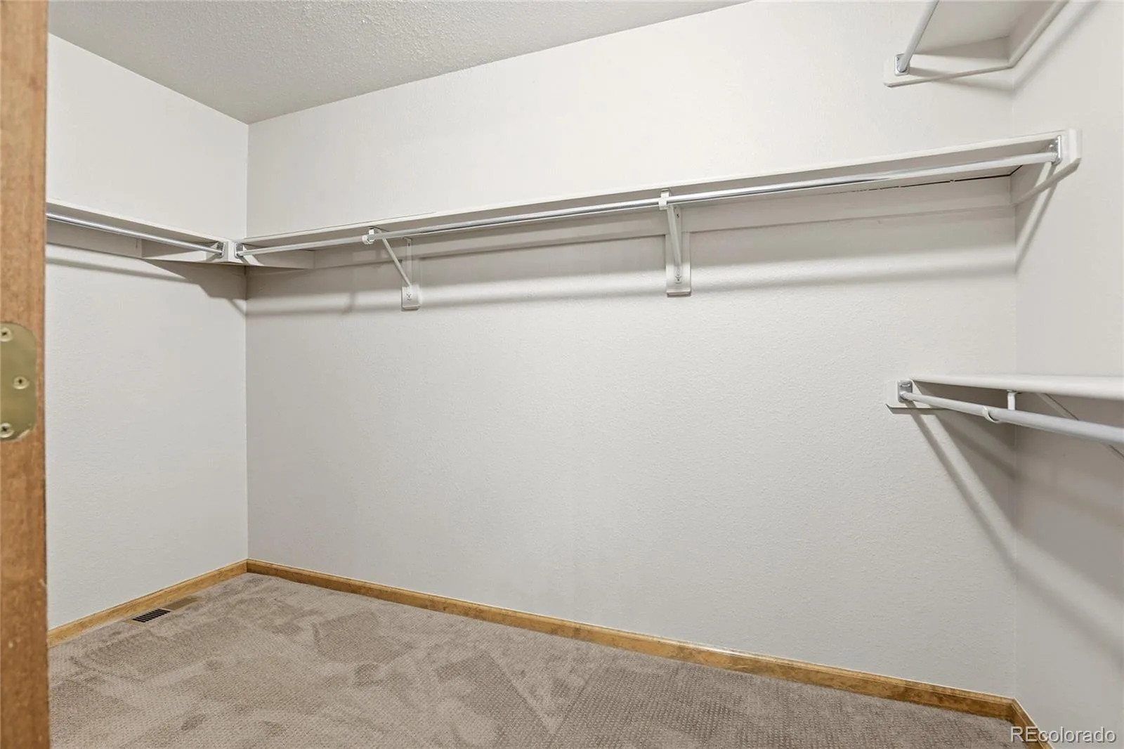 7614 S Emerson Circle Littleton CO 80122 | MLS #REC9417598 07172026183010 1600 28