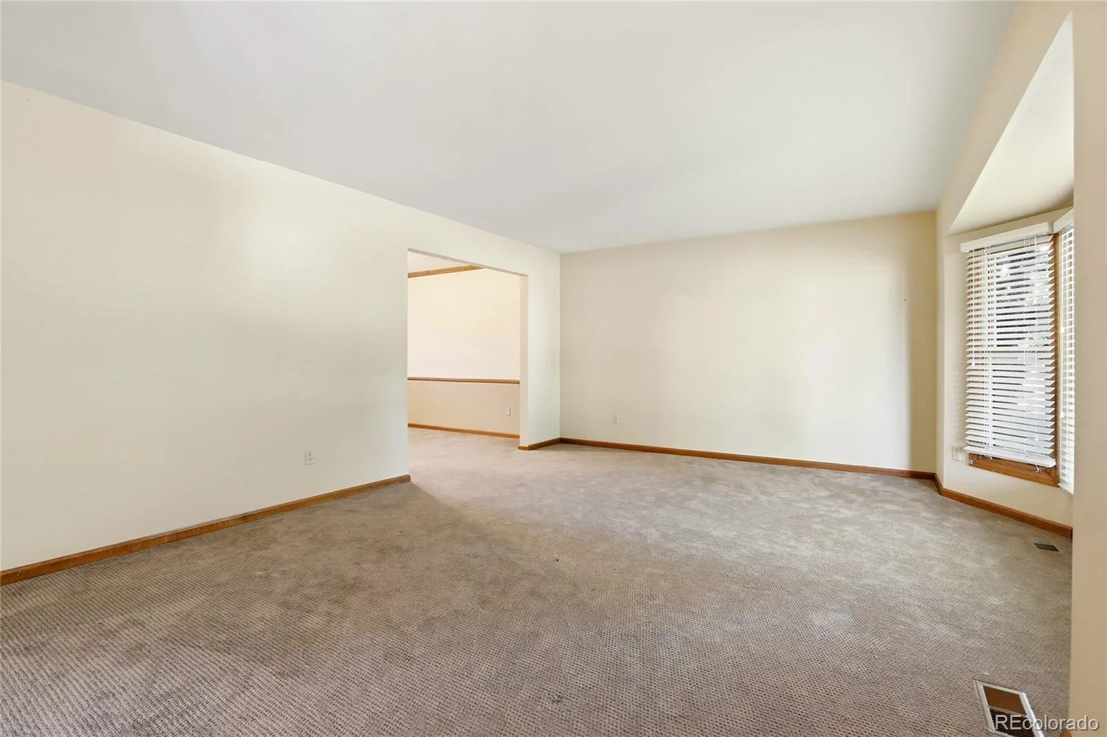 7614 S Emerson Circle Littleton CO 80122 | MLS #REC9417598 07172026183010 1600 3