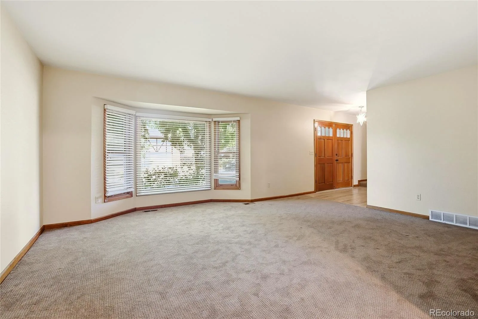 7614 S Emerson Circle Littleton CO 80122 | MLS #REC9417598 07172026183010 1600 5