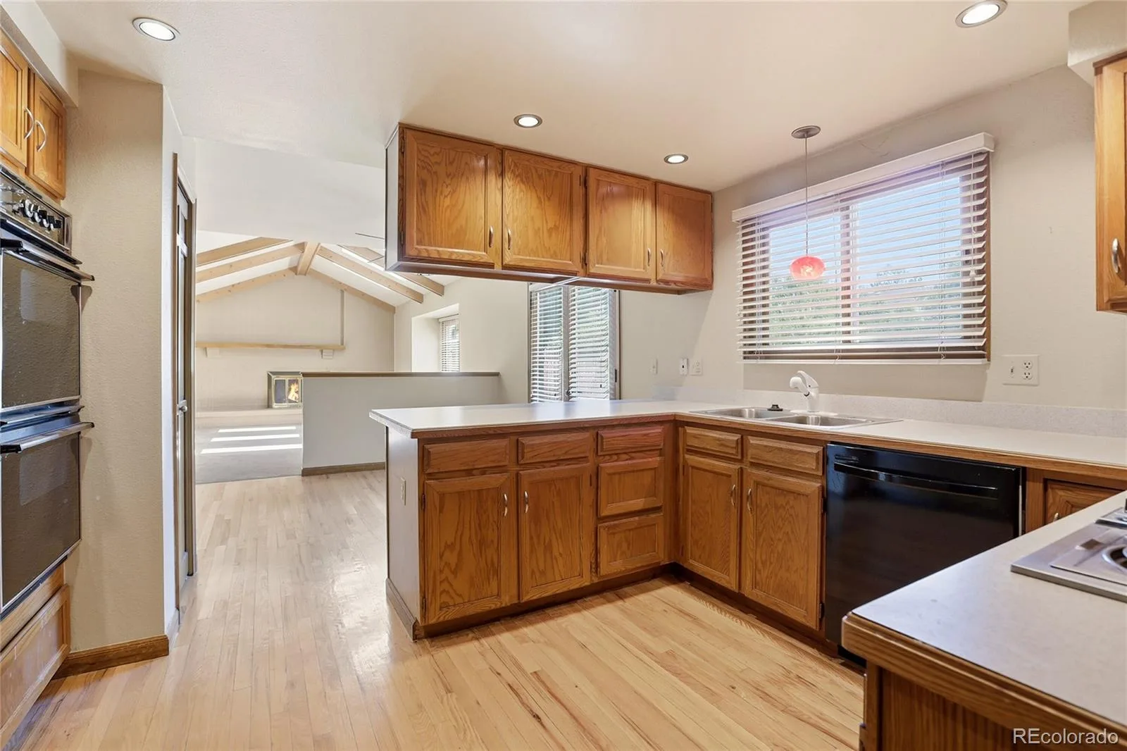 7614 S Emerson Circle Littleton CO 80122 | MLS #REC9417598 07172026183010 1600 8