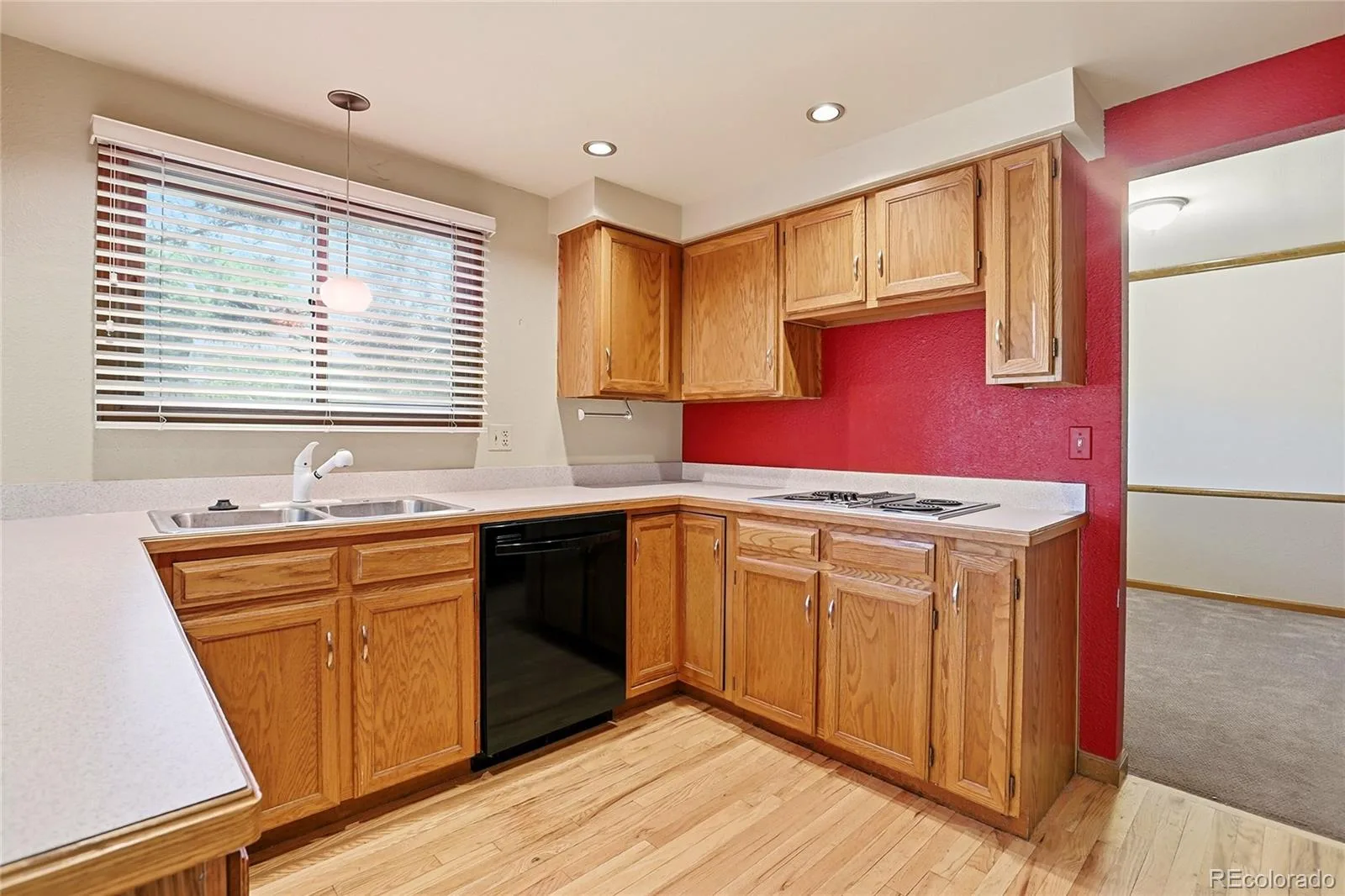 7614 S Emerson Circle Littleton CO 80122 | MLS #REC9417598 07172026183010 1600 9
