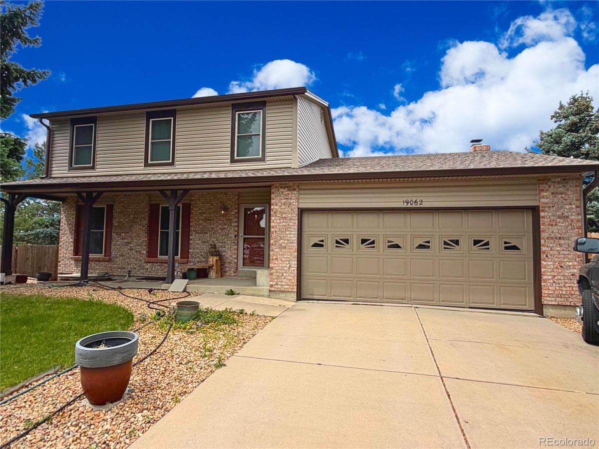 19062 E Quinn Place Aurora CO 80015 | MLS #REC9417613 MLS #REC9417613 image #0