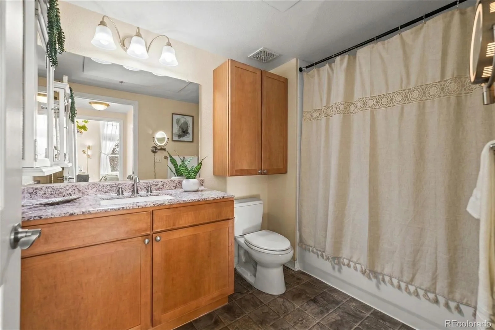 04092026163258 1600 23