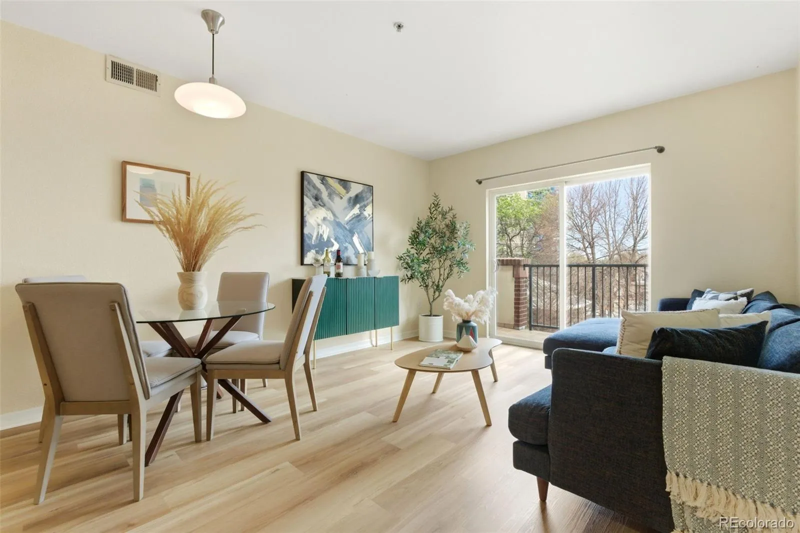 04092026163258 1600 8