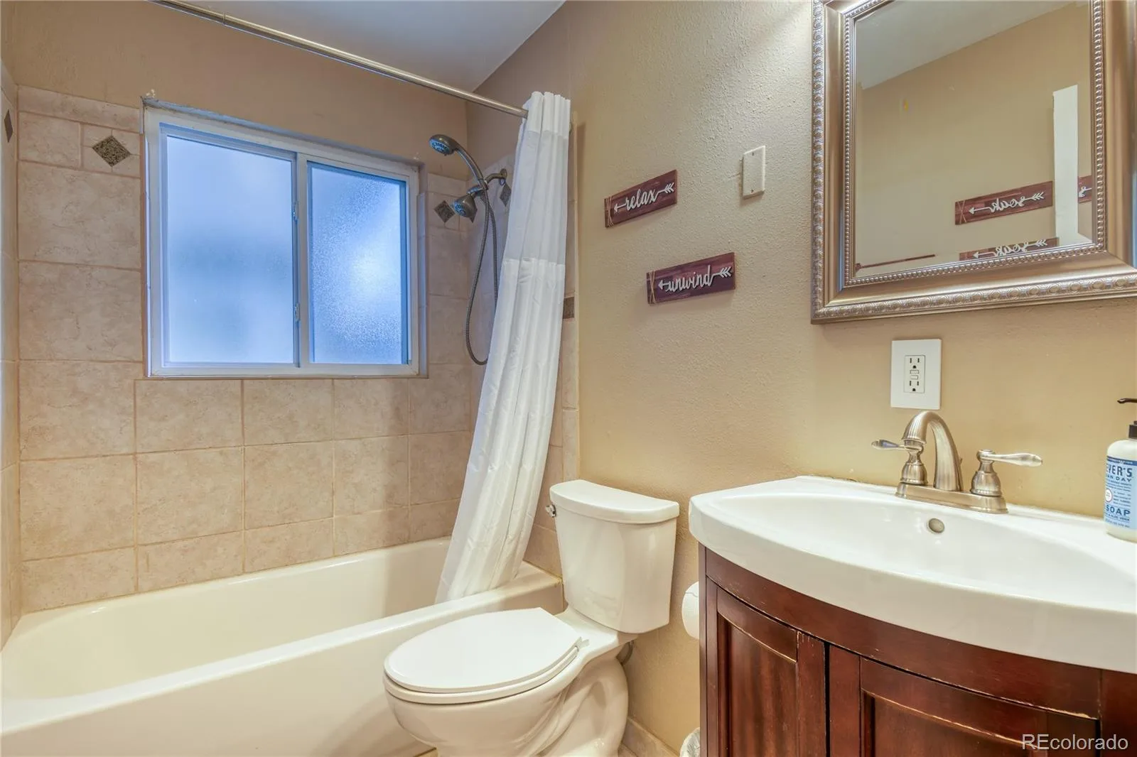 6016 S Bannock Street Littleton CO 80120 MLS #REC9420922 07142026114425 1600 12