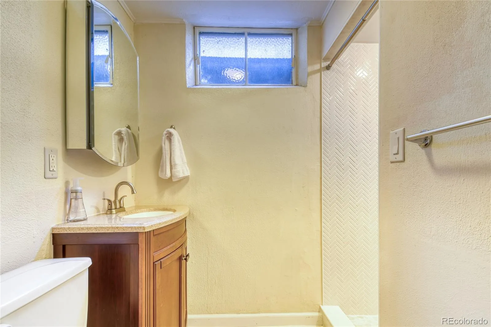 6016 S Bannock Street Littleton CO 80120 MLS #REC9420922 07142026114425 1600 23