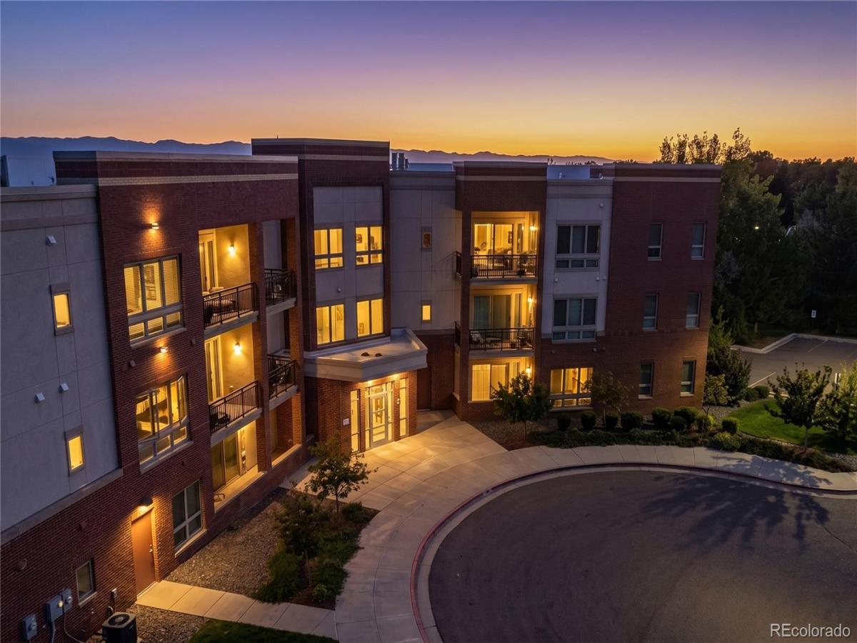 4885 S Monaco Street #101 Denver CO 80237 | MLS #REC9421444 MLS #REC9421444 image #0