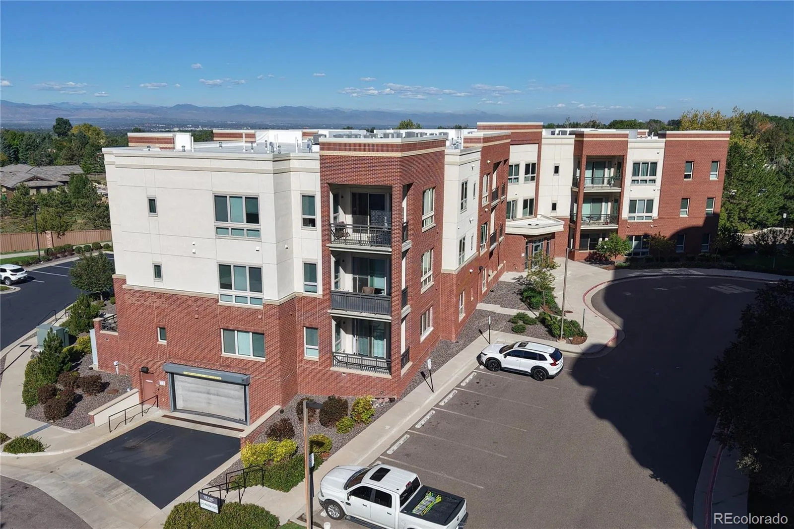 4885 S Monaco Street #101 Denver CO 80237 | MLS #REC9421444 09262026012452 1600 29