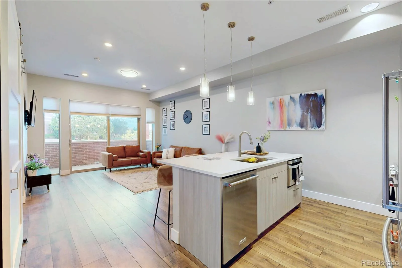 4885 S Monaco Street #101 Denver CO 80237 | MLS #REC9421444 09262026012452 1600 7