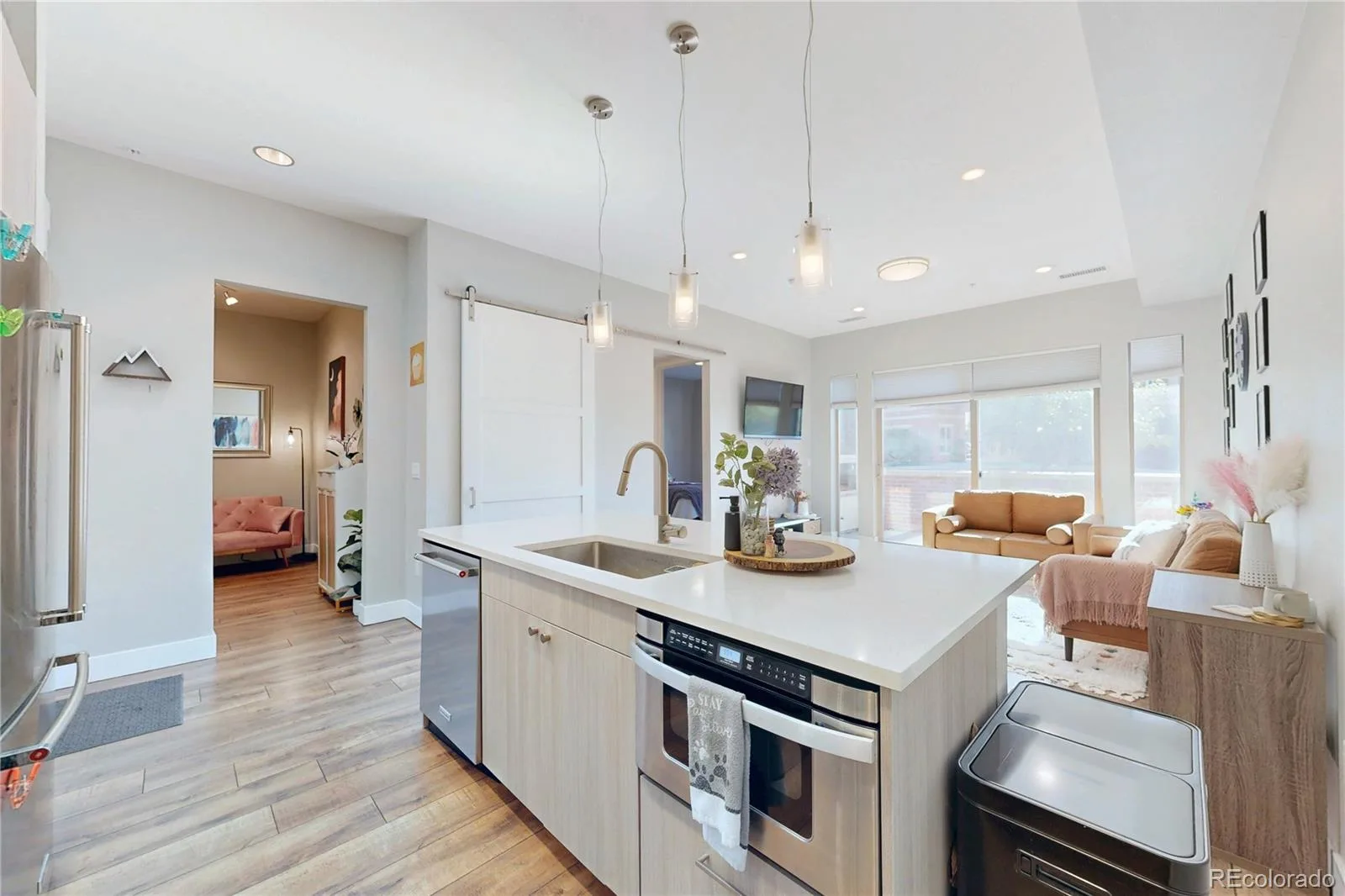 4885 S Monaco Street #101 Denver CO 80237 | MLS #REC9421444 09262026012452 1600 8