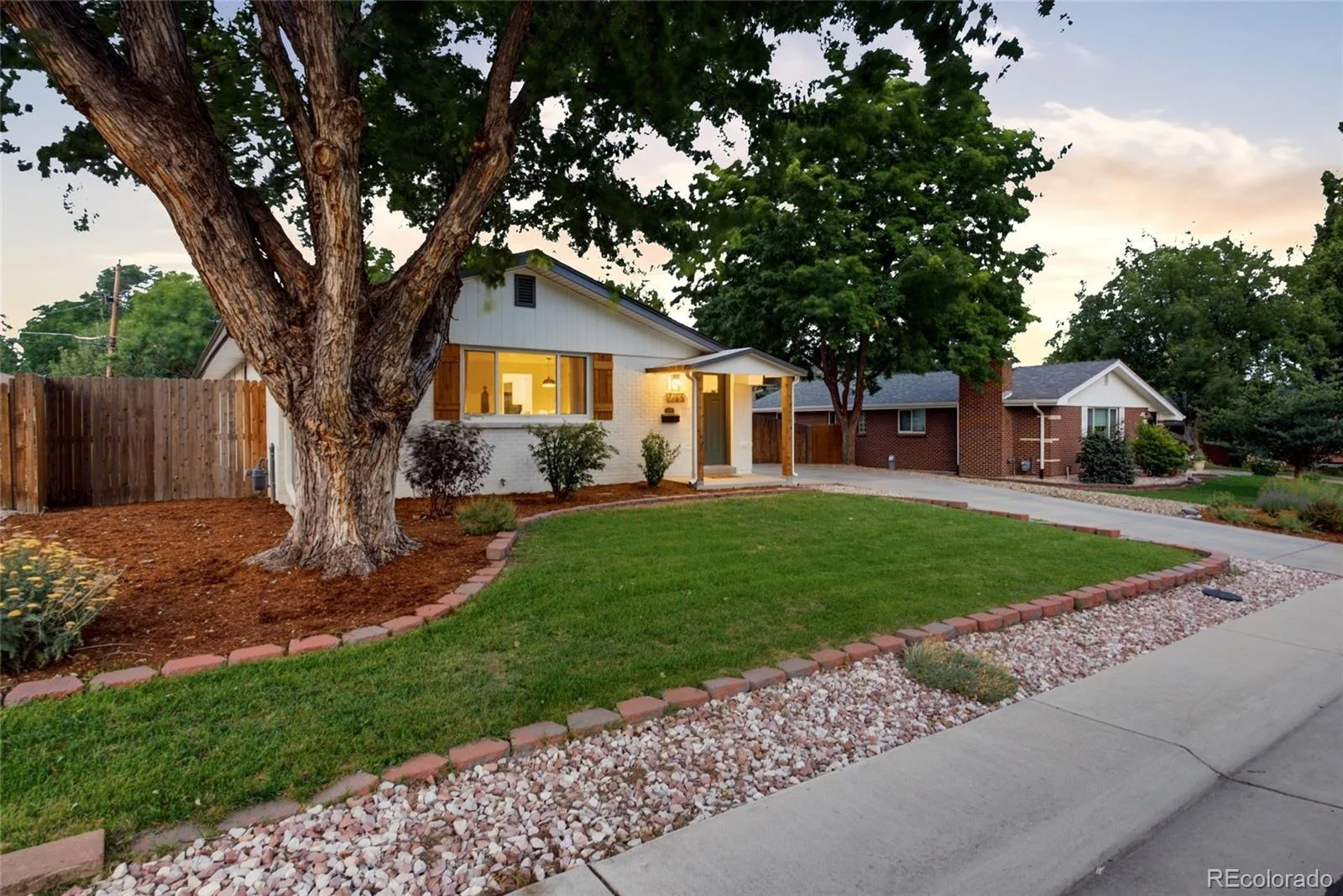 6186 Flower Street Arvada CO 80004 | MLS #REC9423032 08052026181937 1600 32