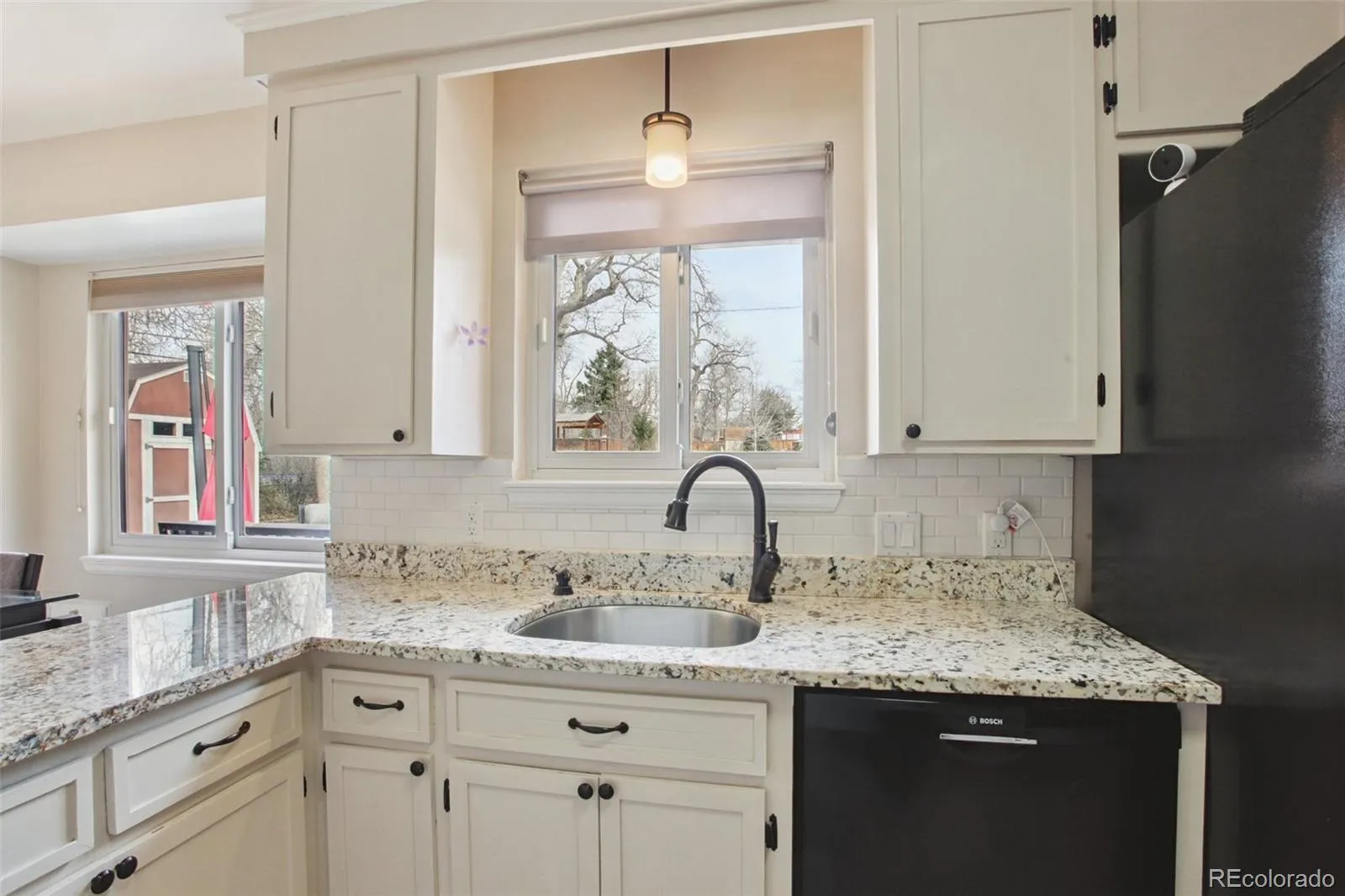 6266 S Valleyview Street Littleton CO 80120 MLS #REC9424531 05072026190744 1600 11