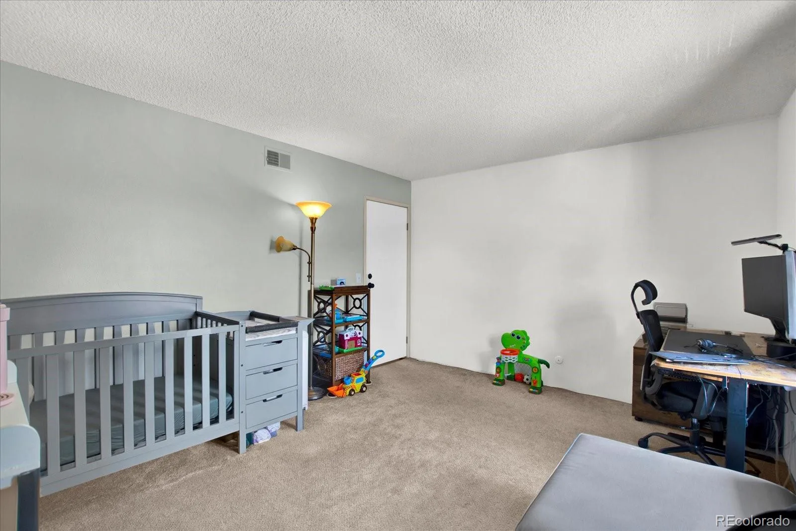 3345 S Ammons Street #5-202 Lakewood CO 80227 MLS #REC9426593 06122026075157 1600 22