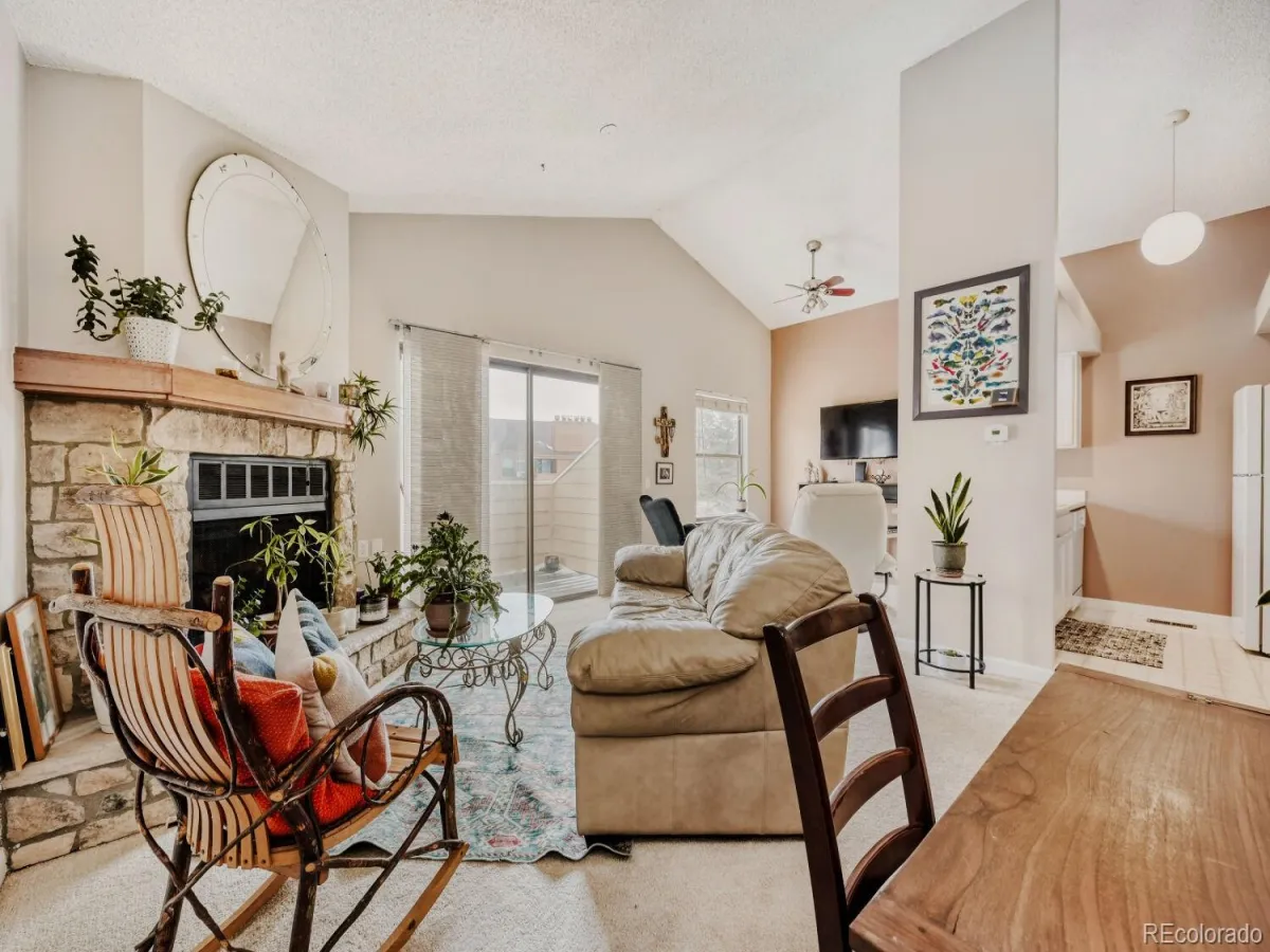 4252 S Richfield Way Aurora CO 80013 MLS #REC9428192 04282026000318 1200 1