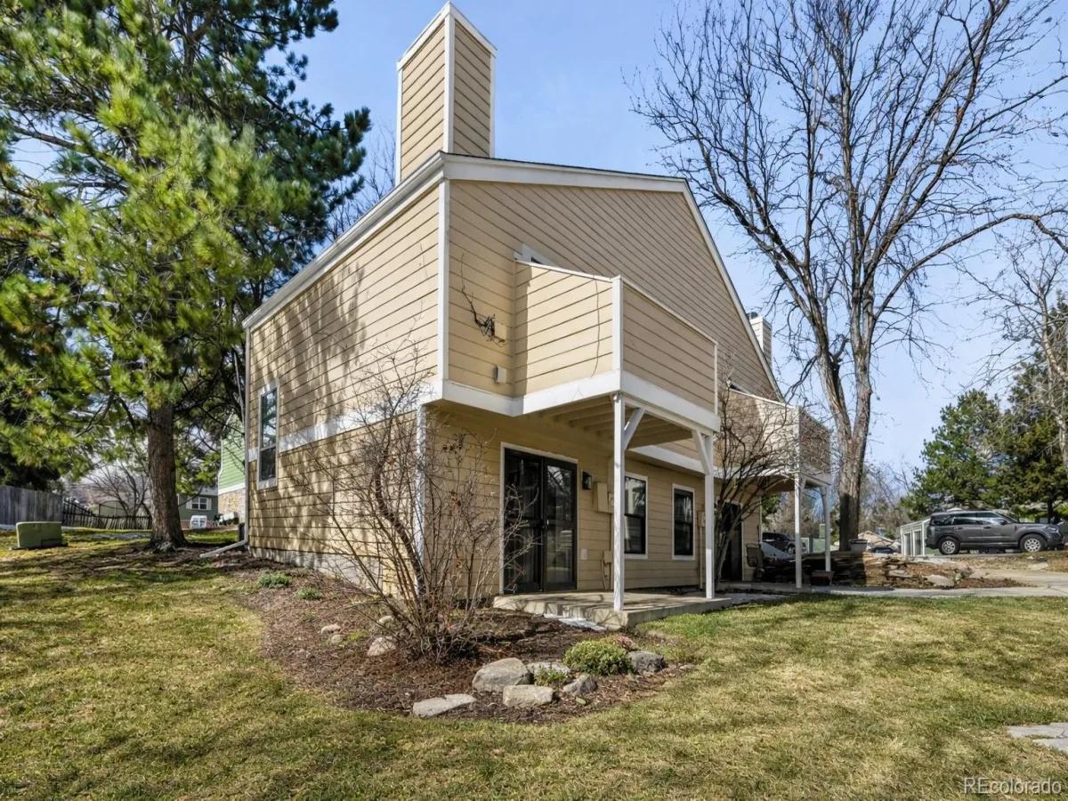 4252 S Richfield Way Aurora CO 80013 | MLS #REC9428192 08172026233755 1200 26