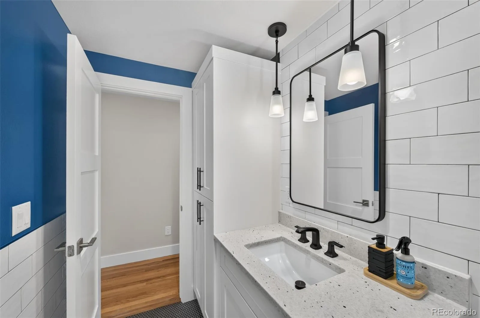 2860 S Jay Street Denver CO 80227 | MLS #REC9429052 08122026160544 1600 16