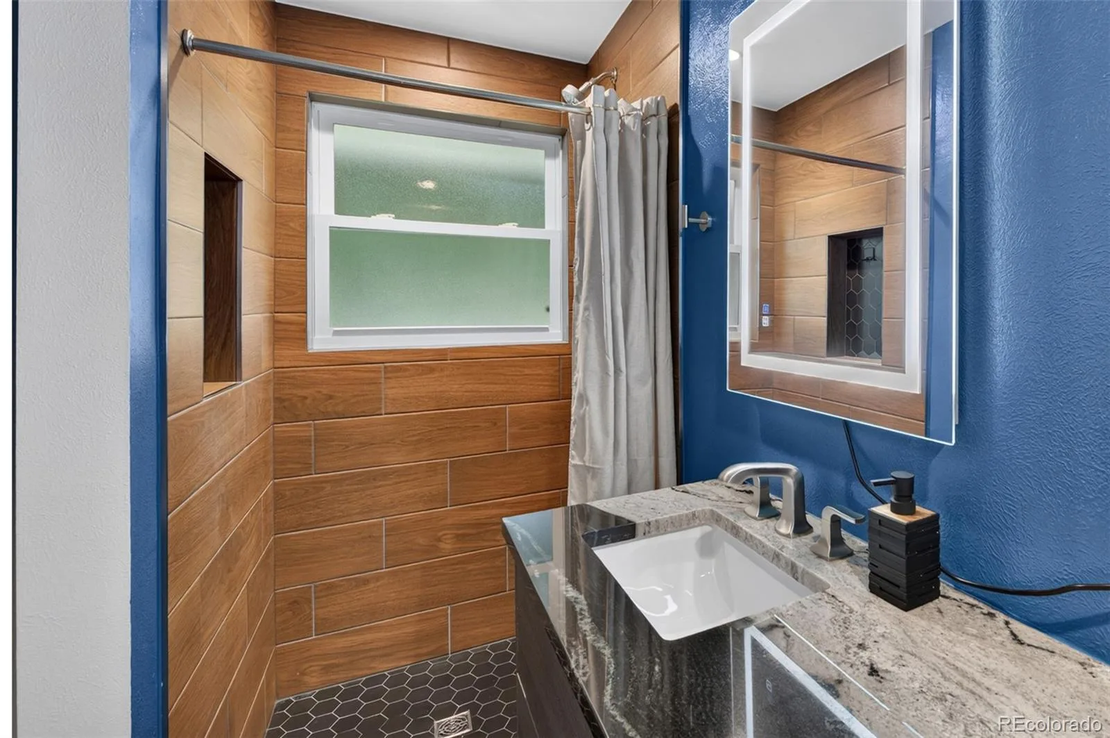 2860 S Jay Street Denver CO 80227 | MLS #REC9429052 08122026160544 1600 23