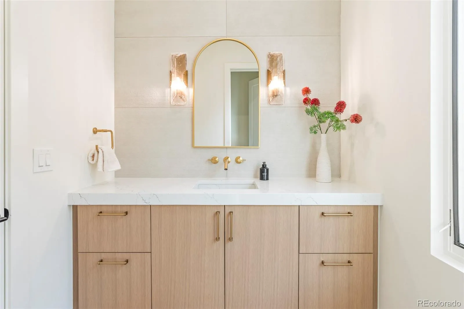 04172026155335 1600 14