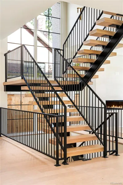 04172026155335 800 11