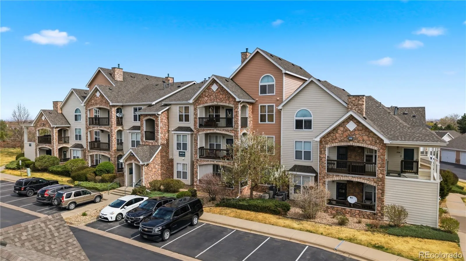 18939 E Warren Circle #E302 Aurora CO 80013 MLS #REC9430257 04202026185140 1600 37