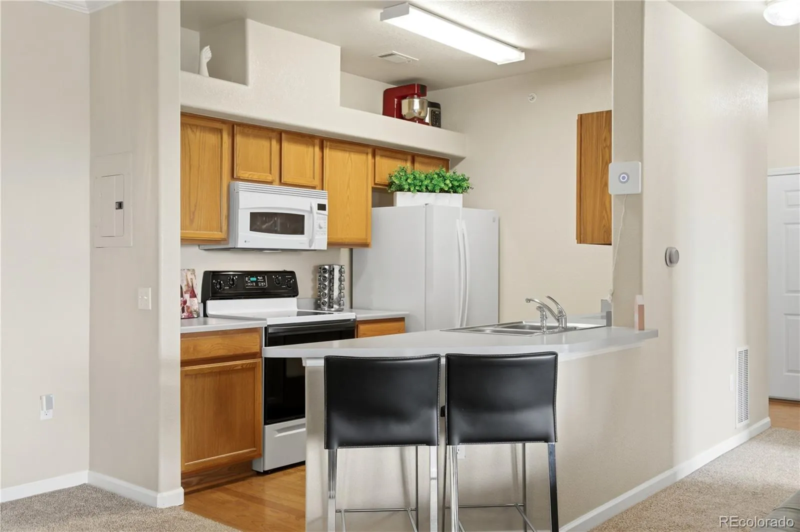 18939 E Warren Circle #E302 Aurora CO 80013 MLS #REC9430257 04202026185140 1600 4