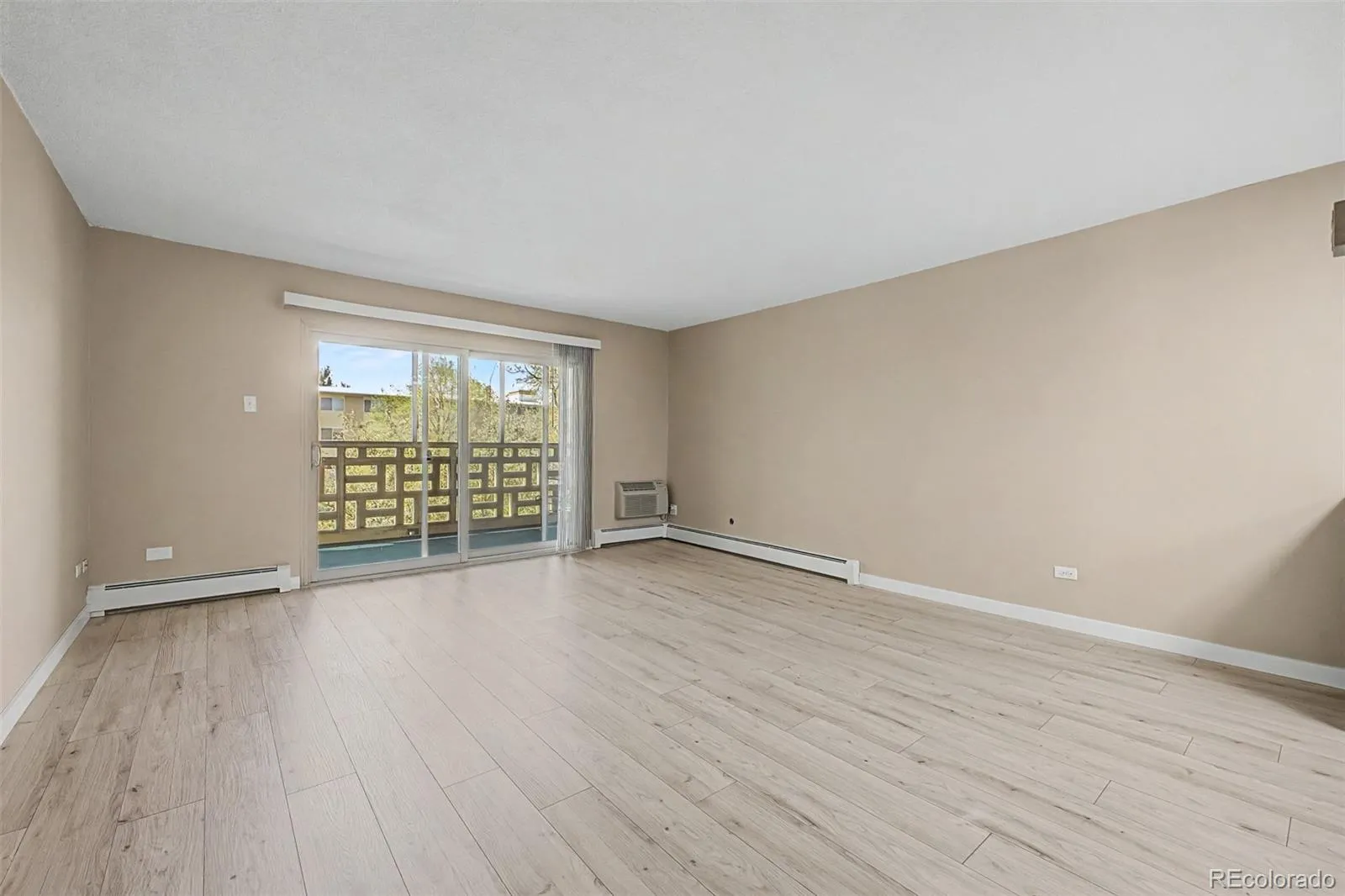 605 S Alton Way #12C Denver CO 80247 MLS #REC9430345 05132026142503 1600 6
