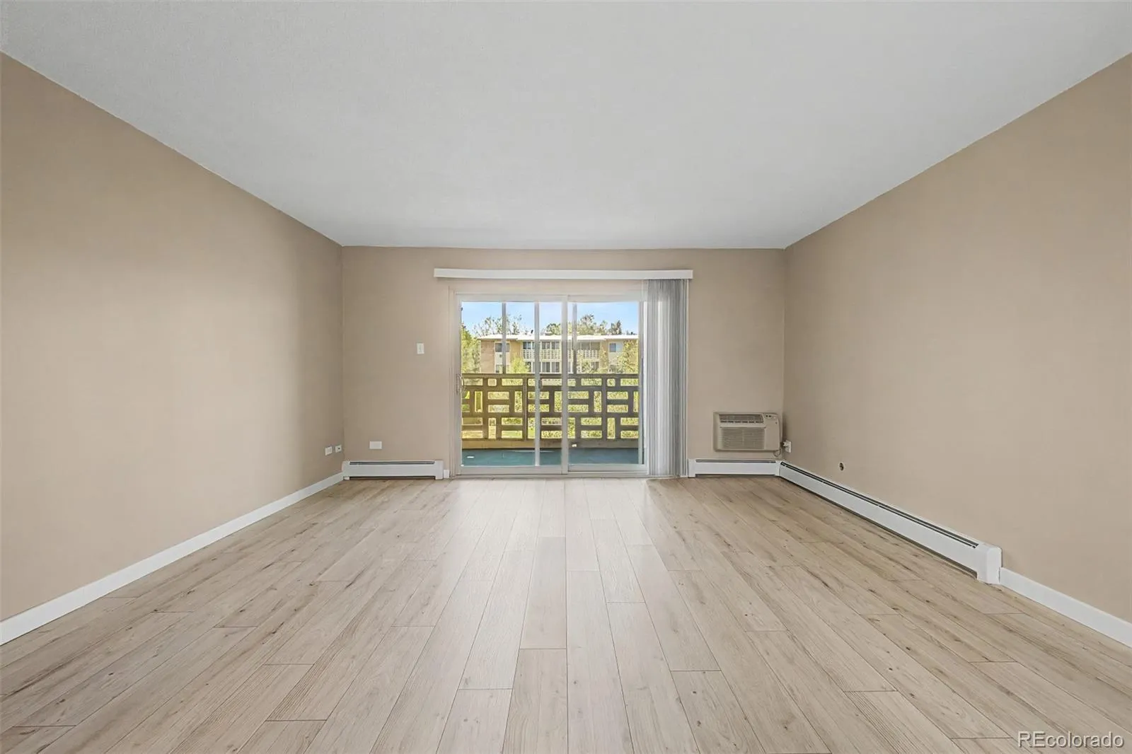 605 S Alton Way #12C Denver CO 80247 MLS #REC9430345 05132026142503 1600 7