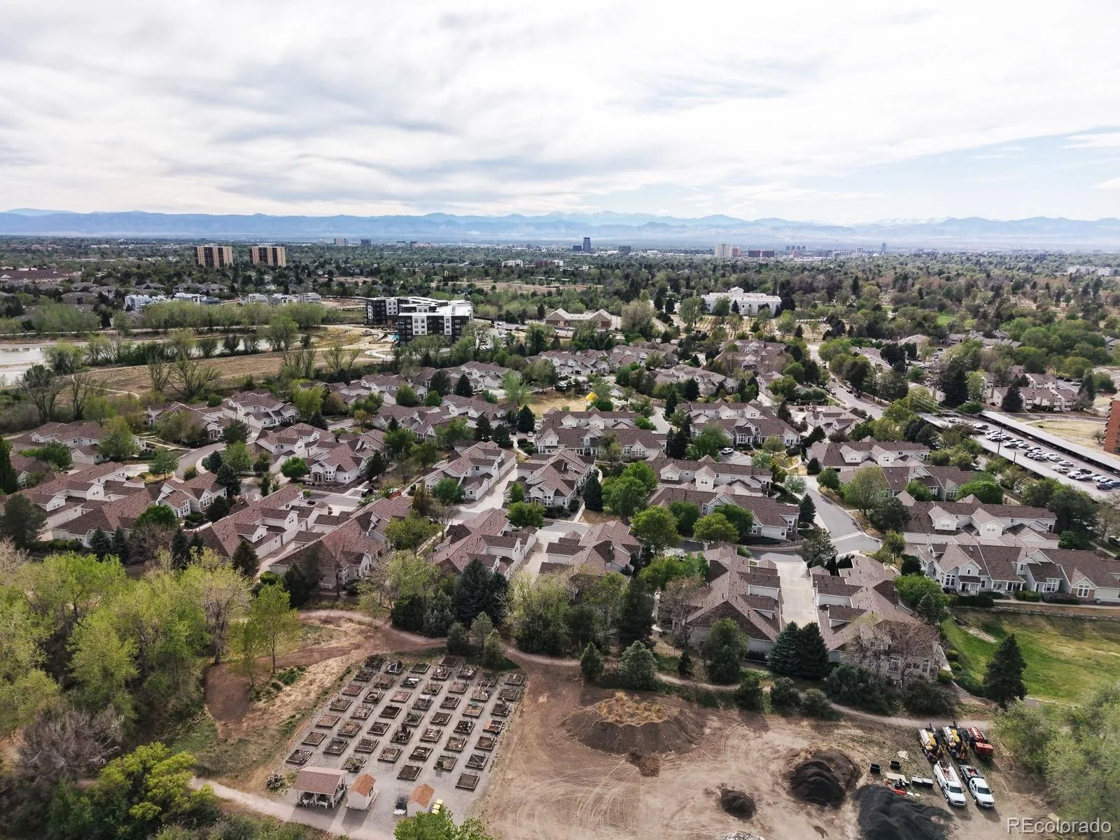 605 S Alton Way #12C Denver CO 80247 | MLS #REC9430345 06302026220254 1600 33