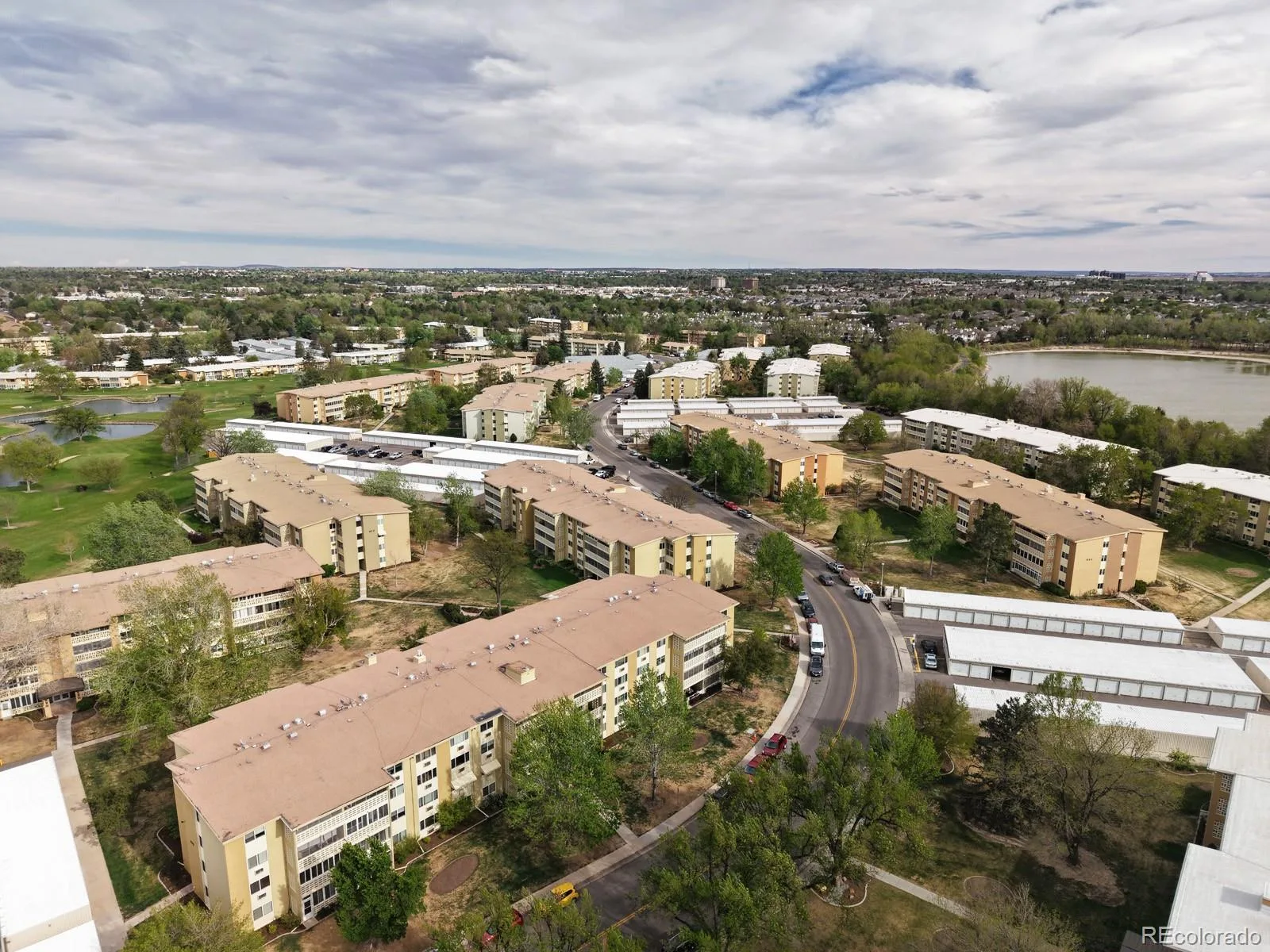 605 S Alton Way #12C Denver CO 80247 | MLS #REC9430345 06302026220254 1600 40