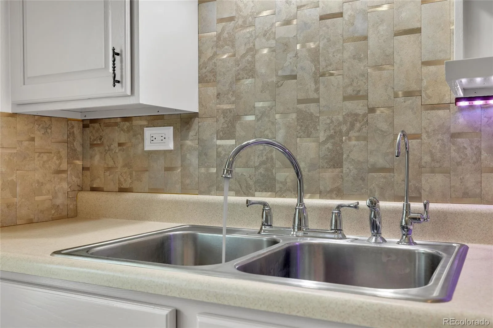 9320 E Girard Avenue #3 Denver CO 80231 MLS #REC9430517 07152026085112 1600 3