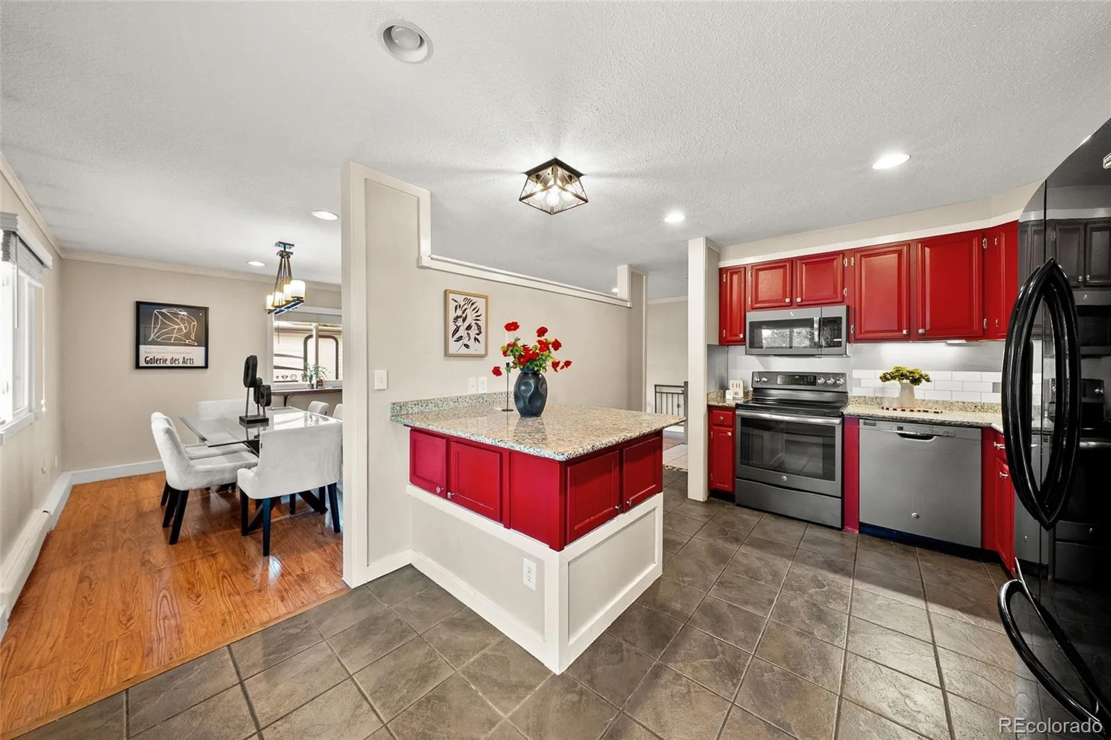 8060 S Kendall Boulevard Littleton CO 80128 | MLS #REC9431044 08052026011141 1600 15