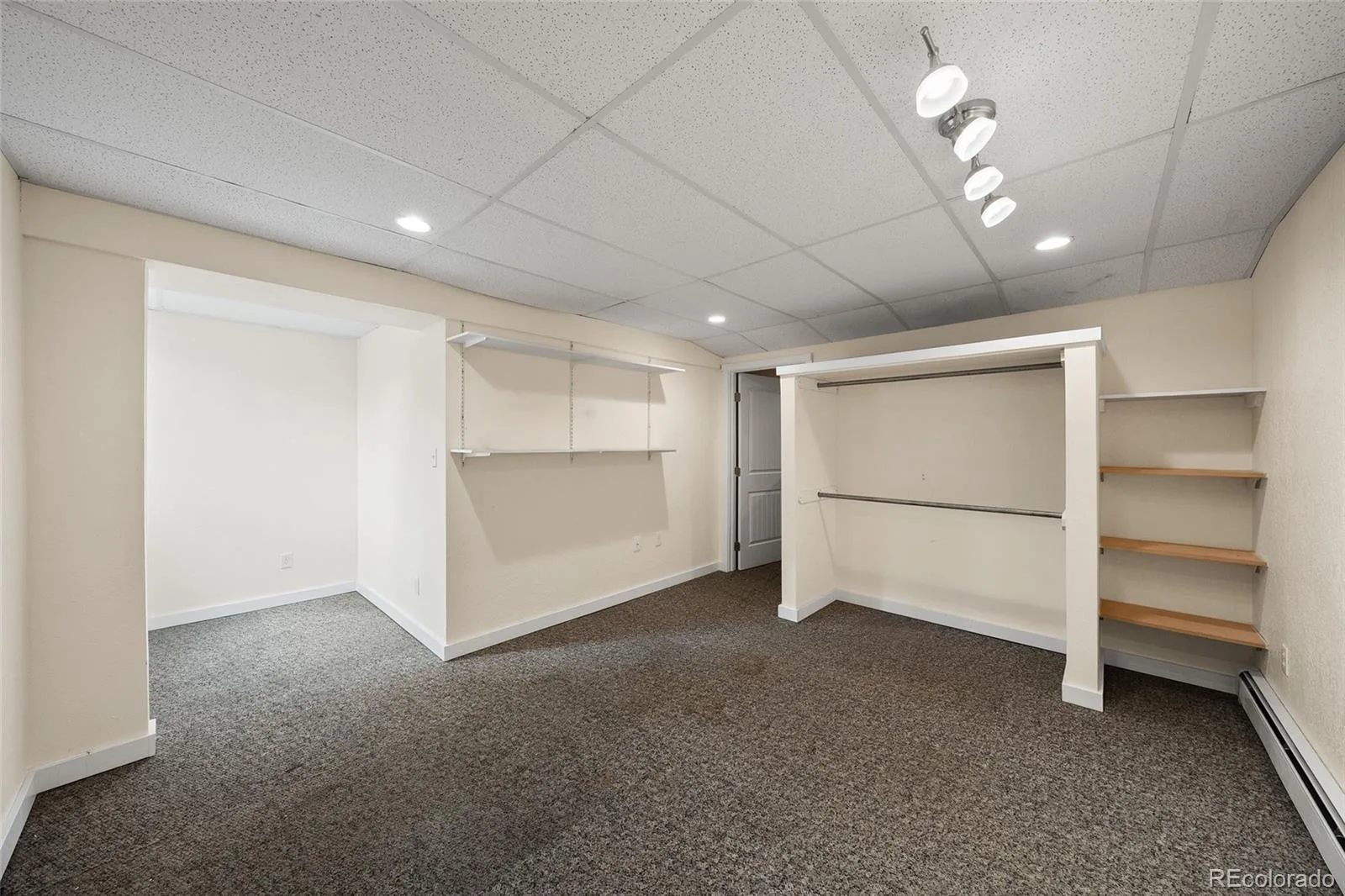 8060 S Kendall Boulevard Littleton CO 80128 | MLS #REC9431044 08052026011141 1600 31
