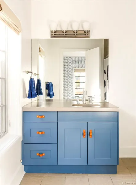 03272026203333 800 26