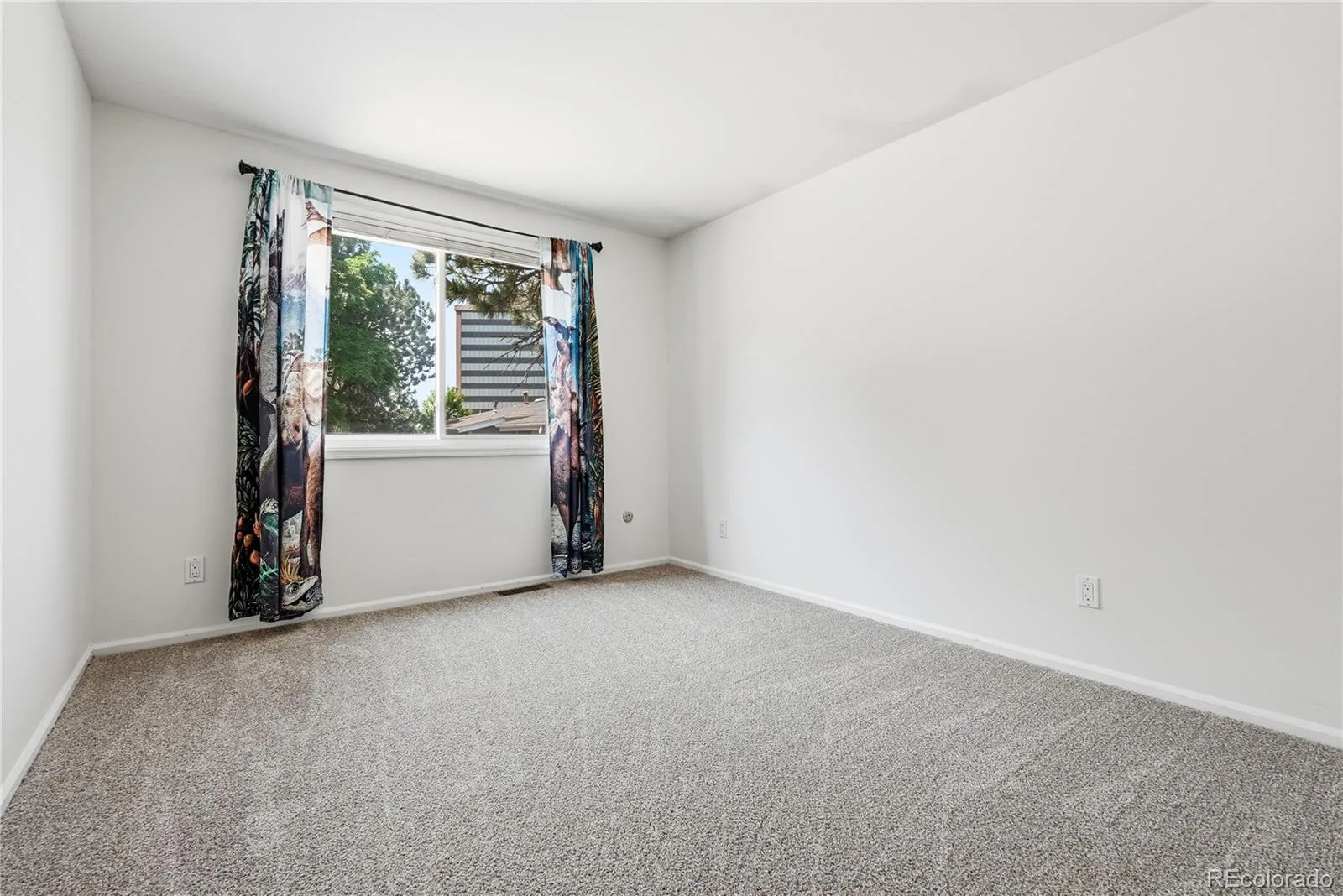 2830 S Kenton Court Aurora CO 80014 MLS #REC9435377 06302026183618 1600 32