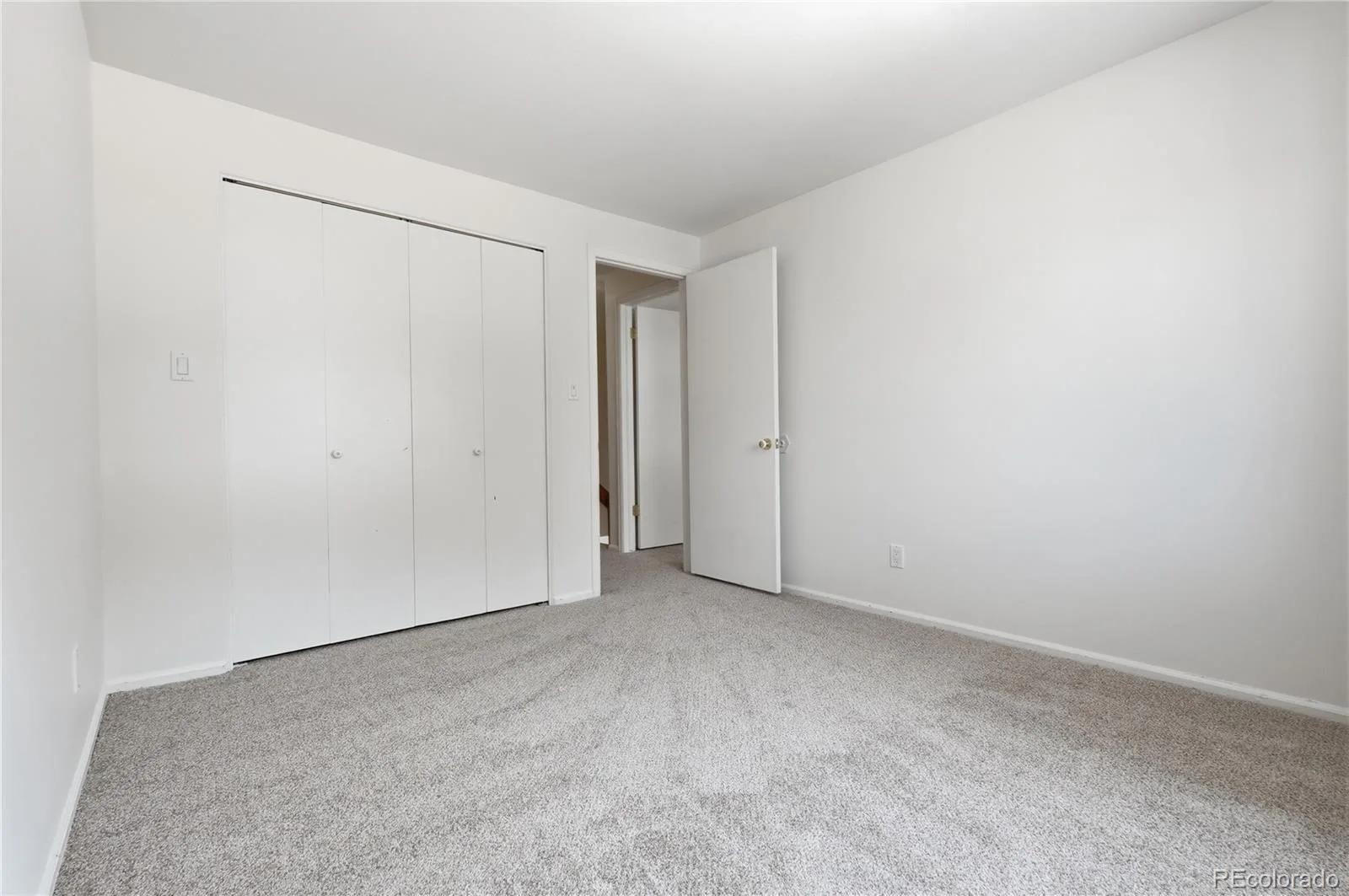 2830 S Kenton Court Aurora CO 80014 MLS #REC9435377 06302026183618 1600 33