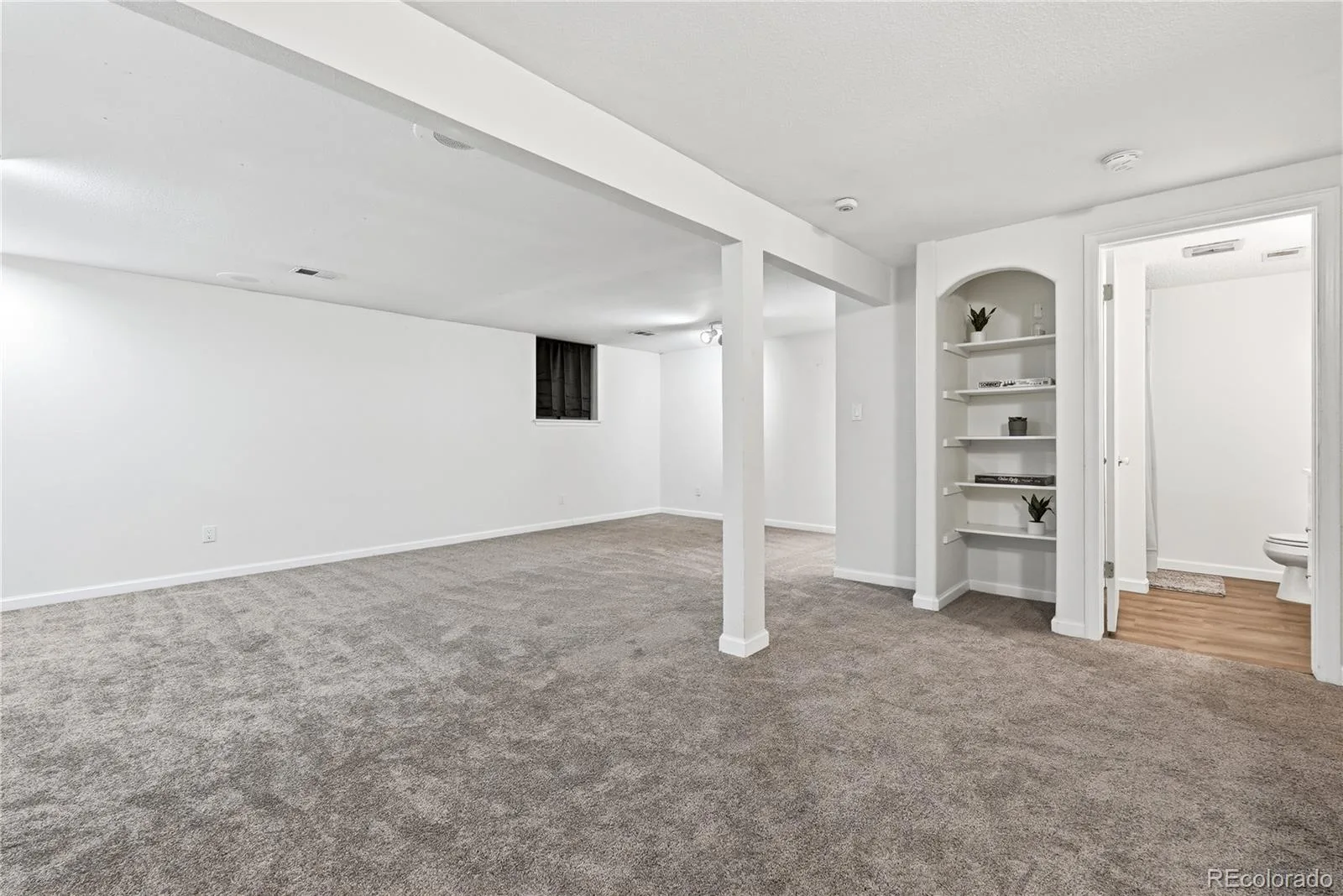 2830 S Kenton Court Aurora CO 80014 MLS #REC9435377 06302026183618 1600 43